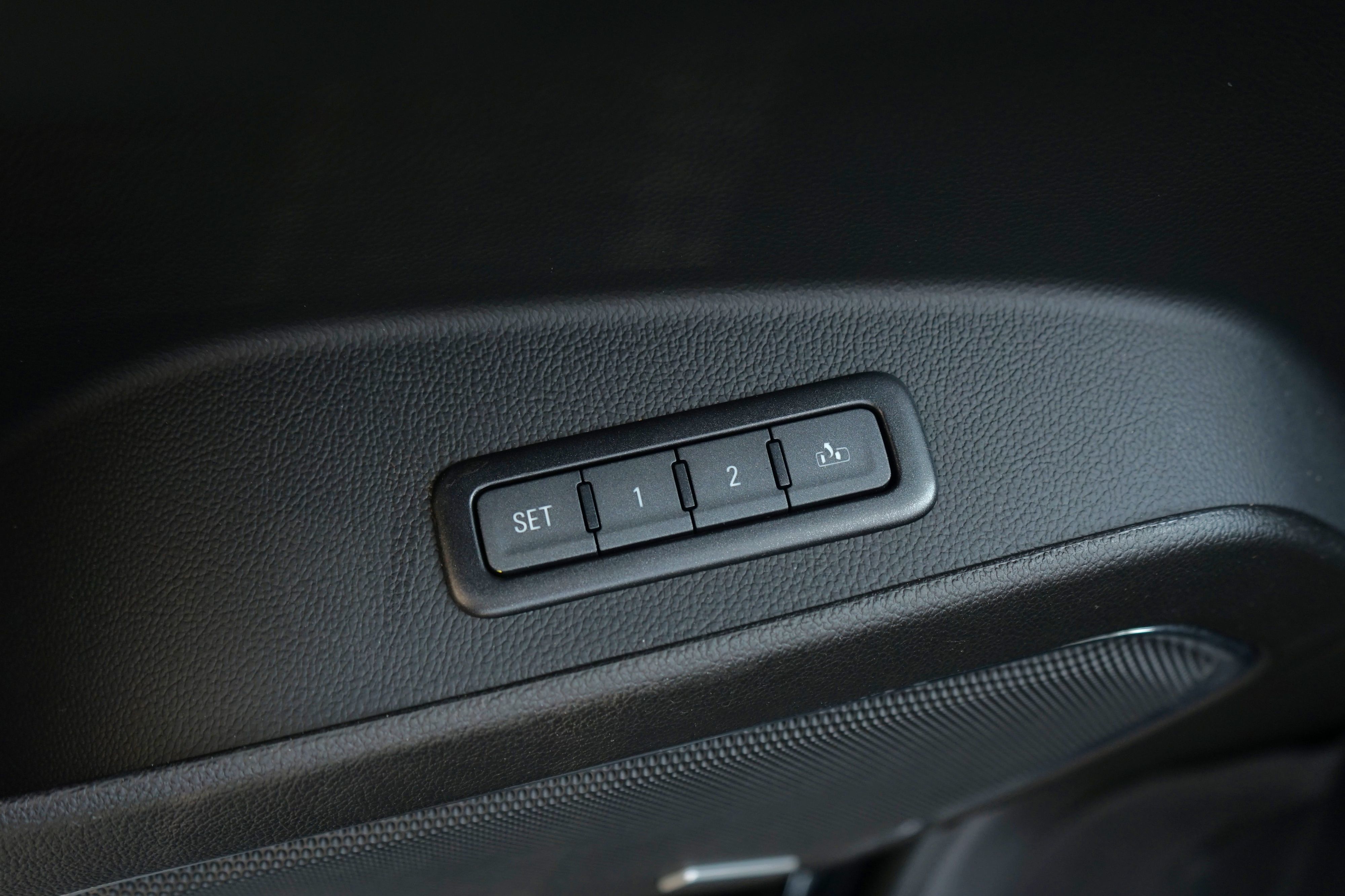 Photo 12 of this Chevrolet Tahoe