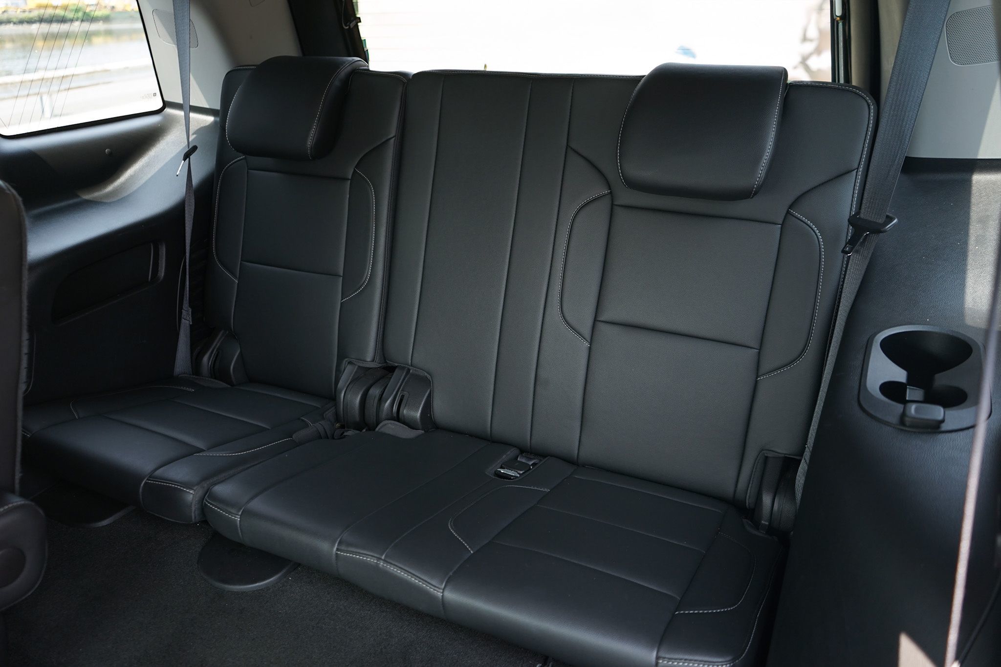 Photo 36 of this Chevrolet Tahoe