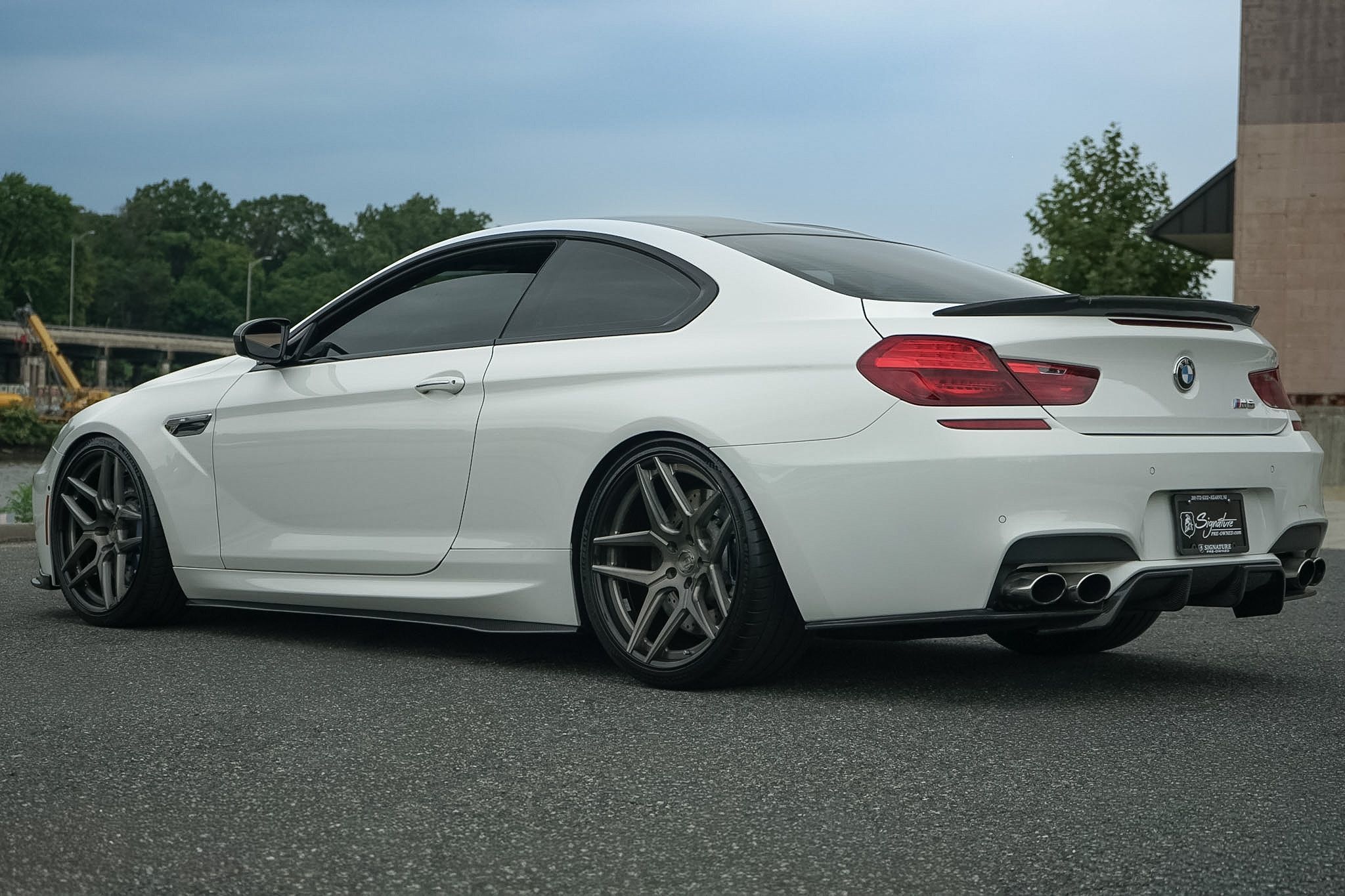 Photo 3 of this BMW M6