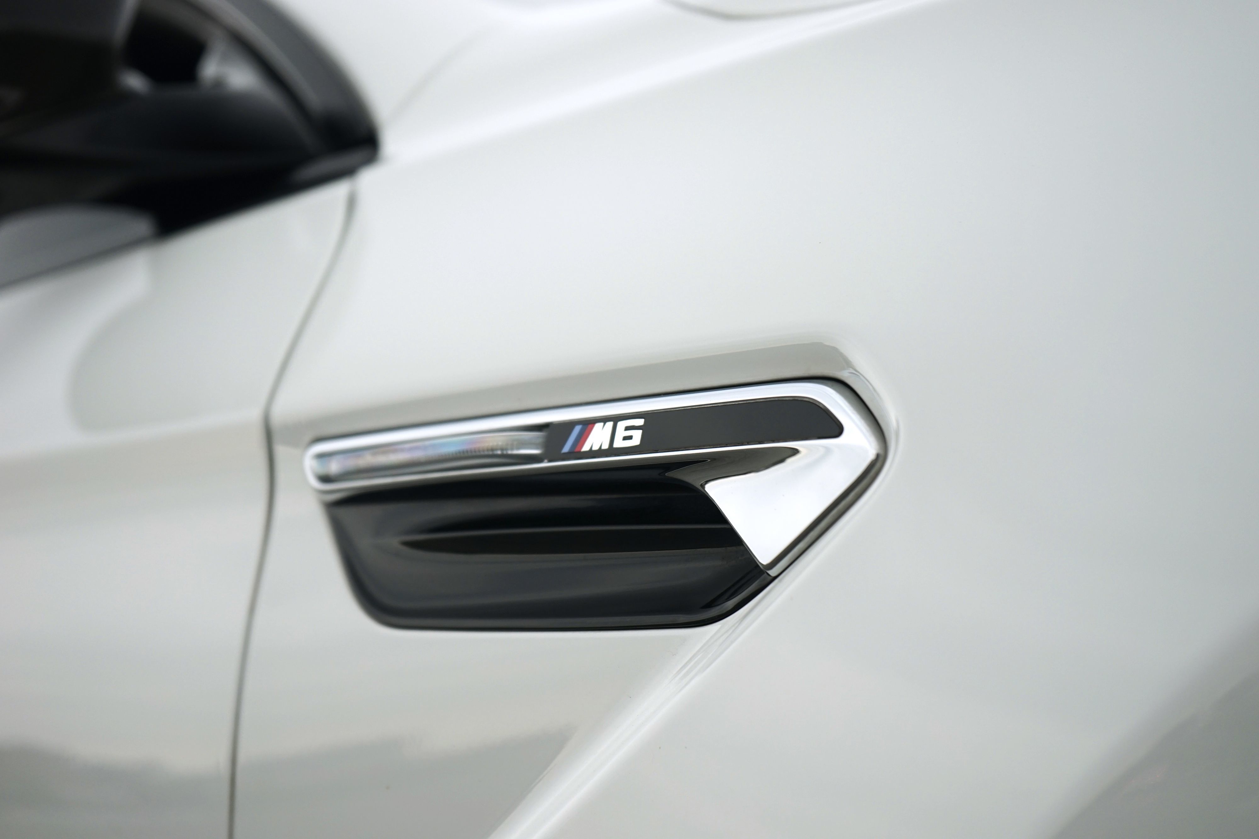 Photo 6 of this BMW M6
