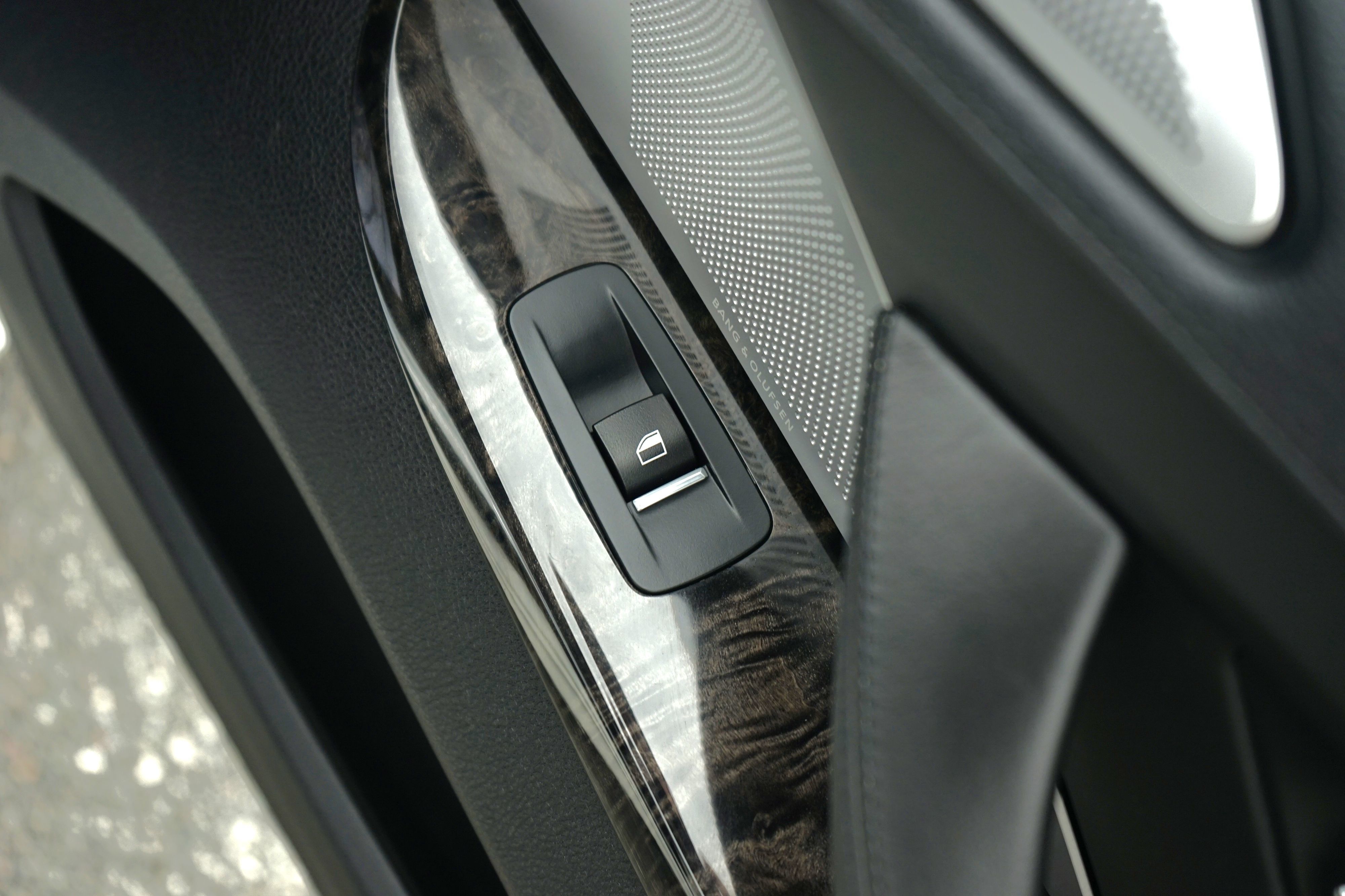 Photo 41 of this BMW M6