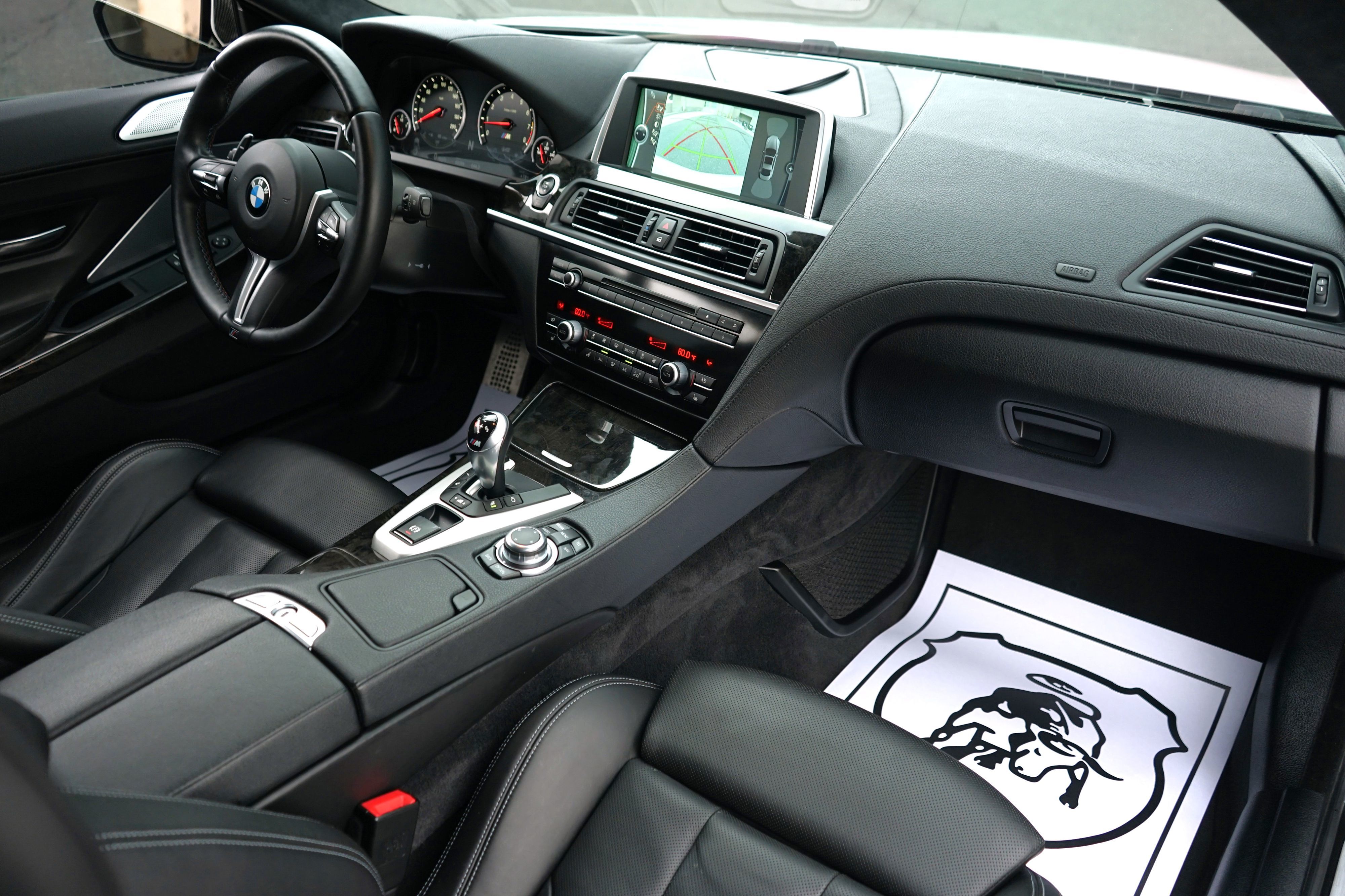 Photo 37 of this BMW M6
