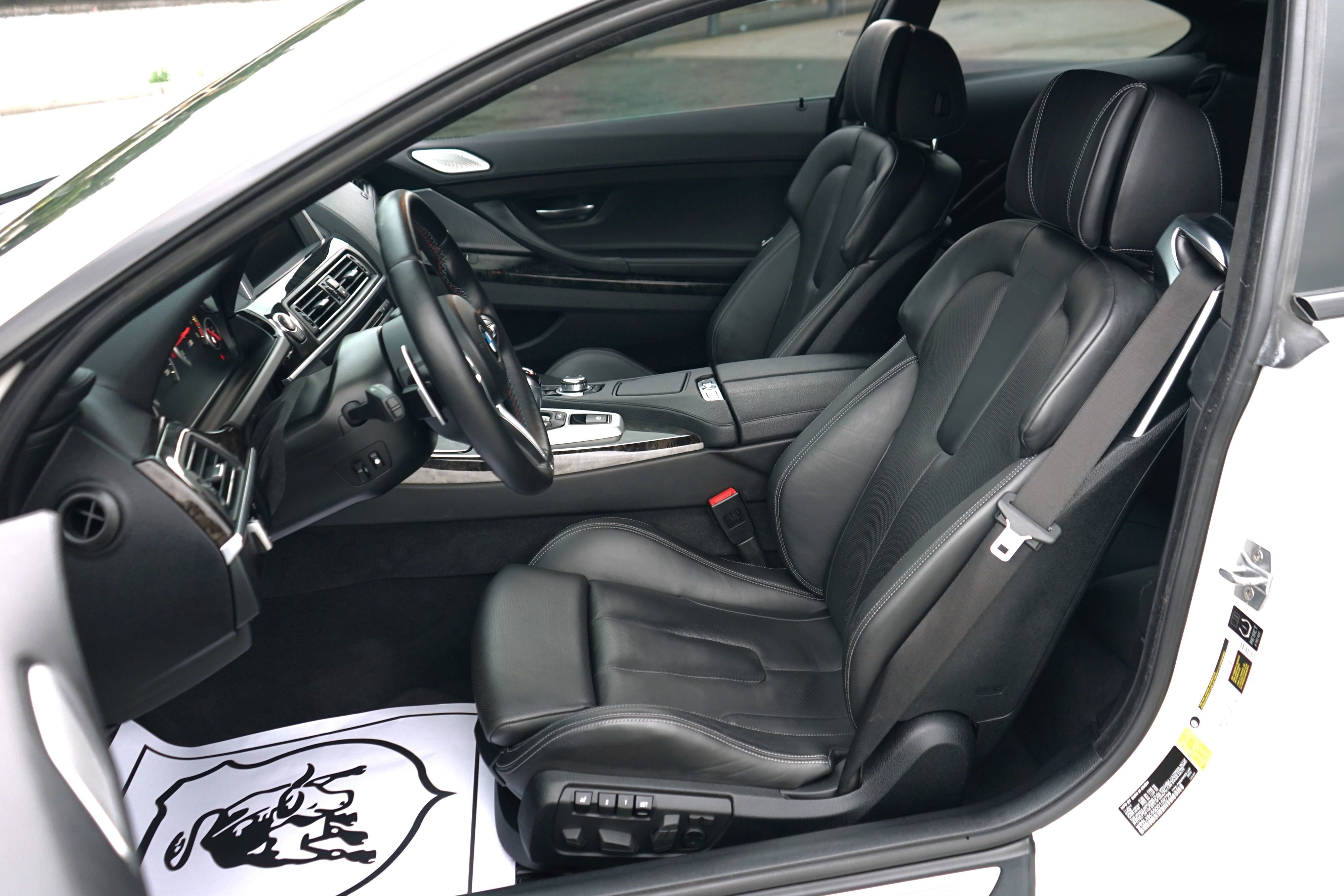Photo 18 of this BMW M6