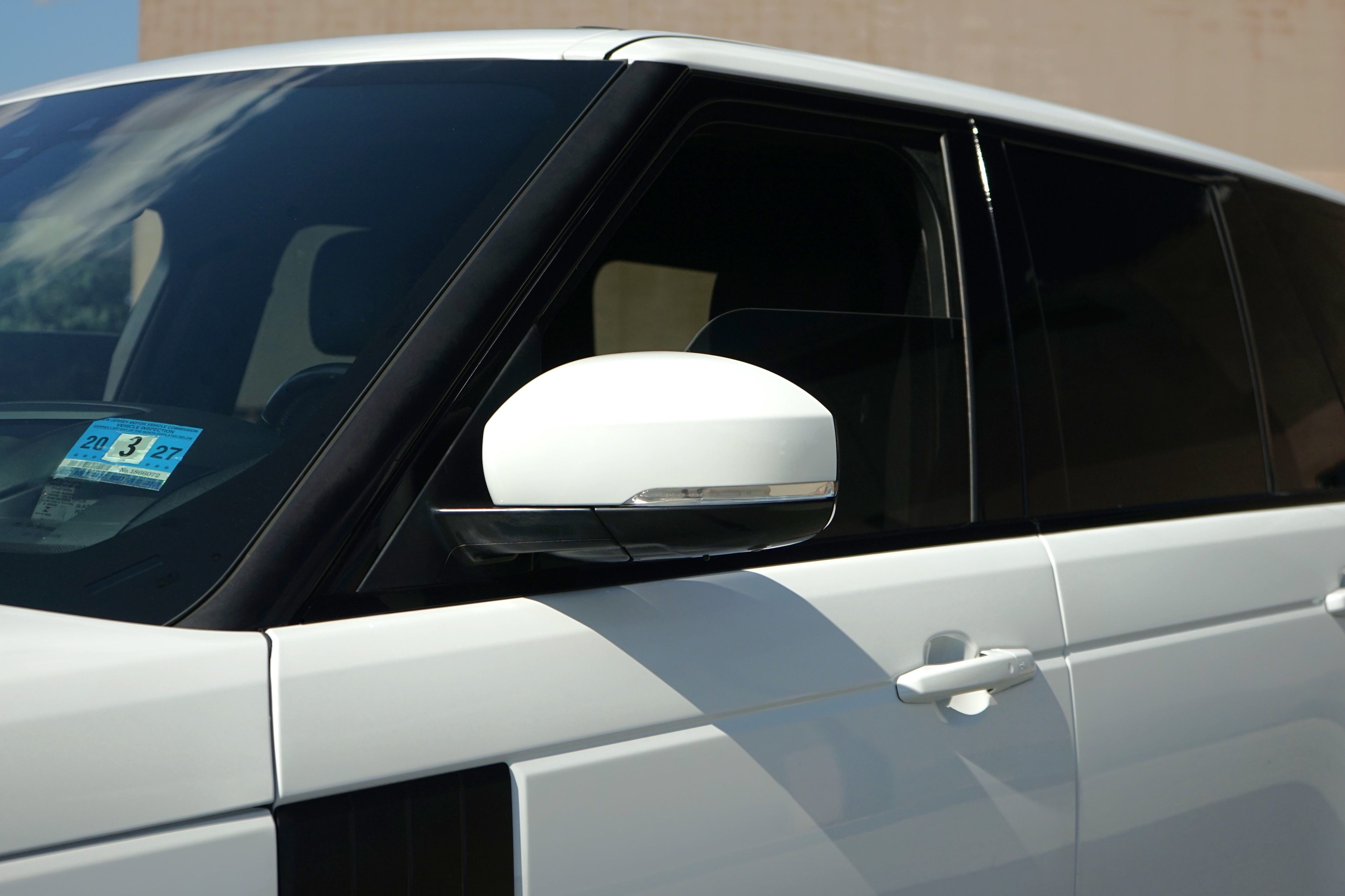 Photo 10 of this Land Rover Range Rover