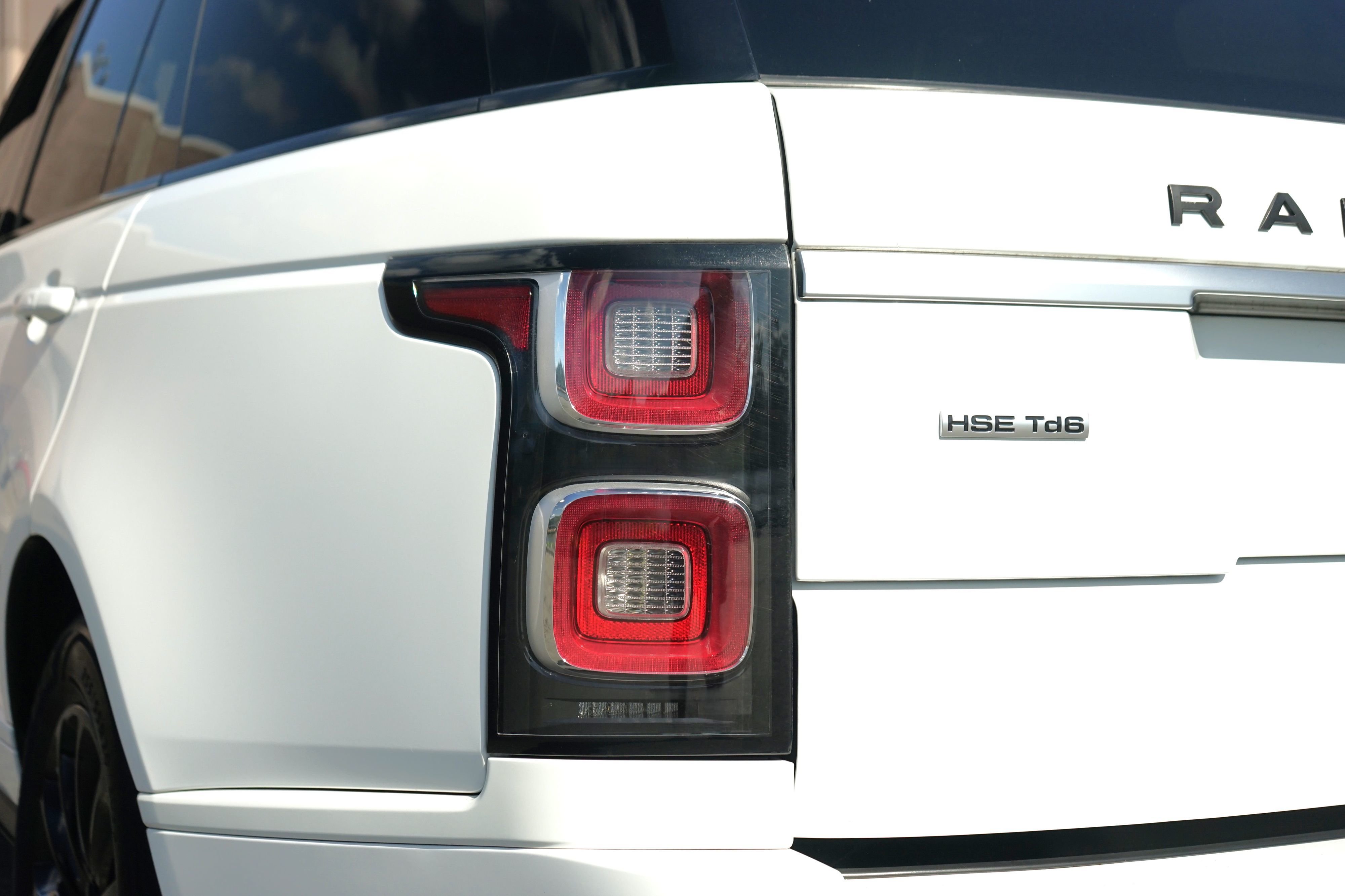 Photo 48 of this Land Rover Range Rover