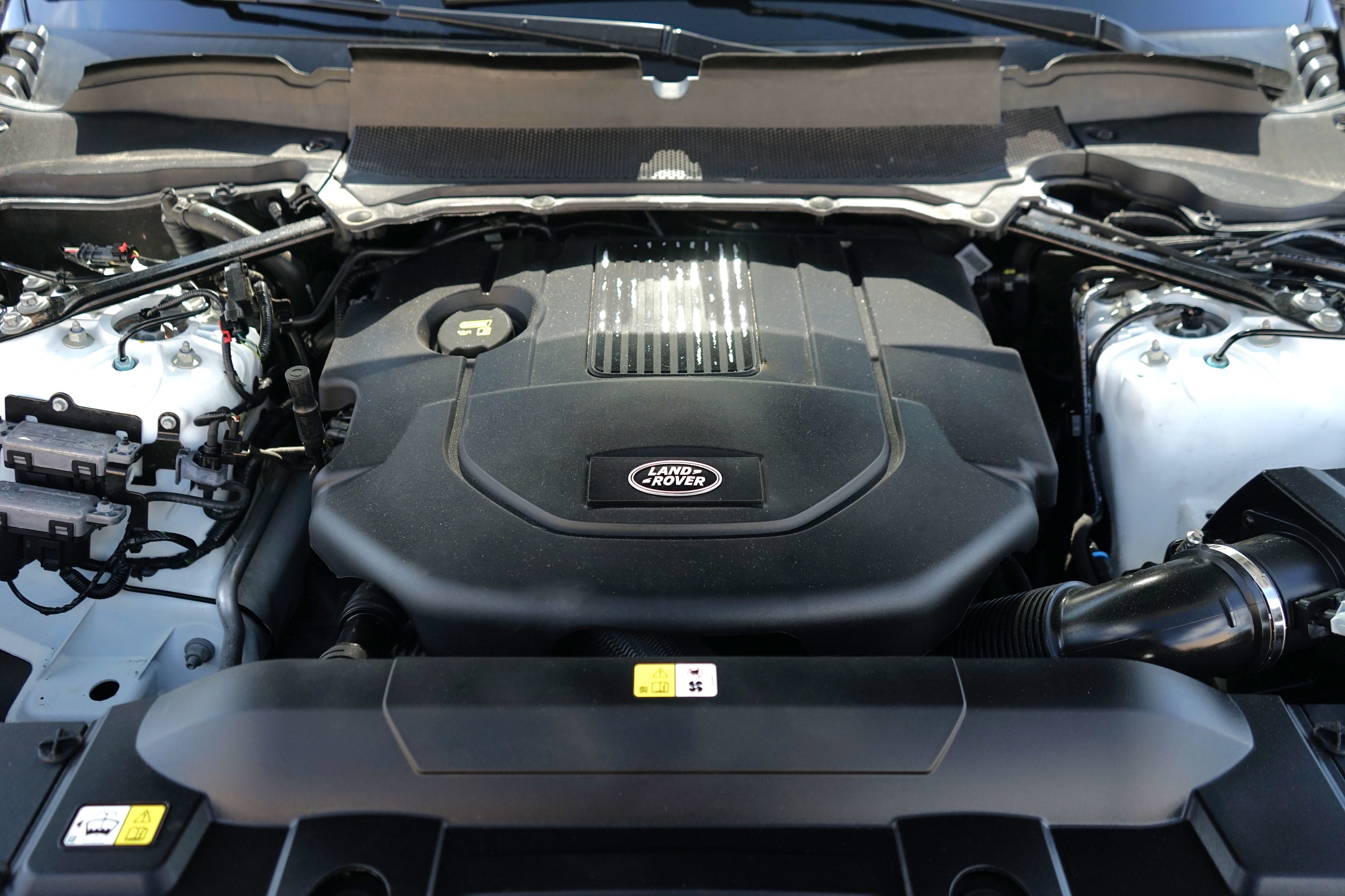 Photo 54 of this Land Rover Range Rover