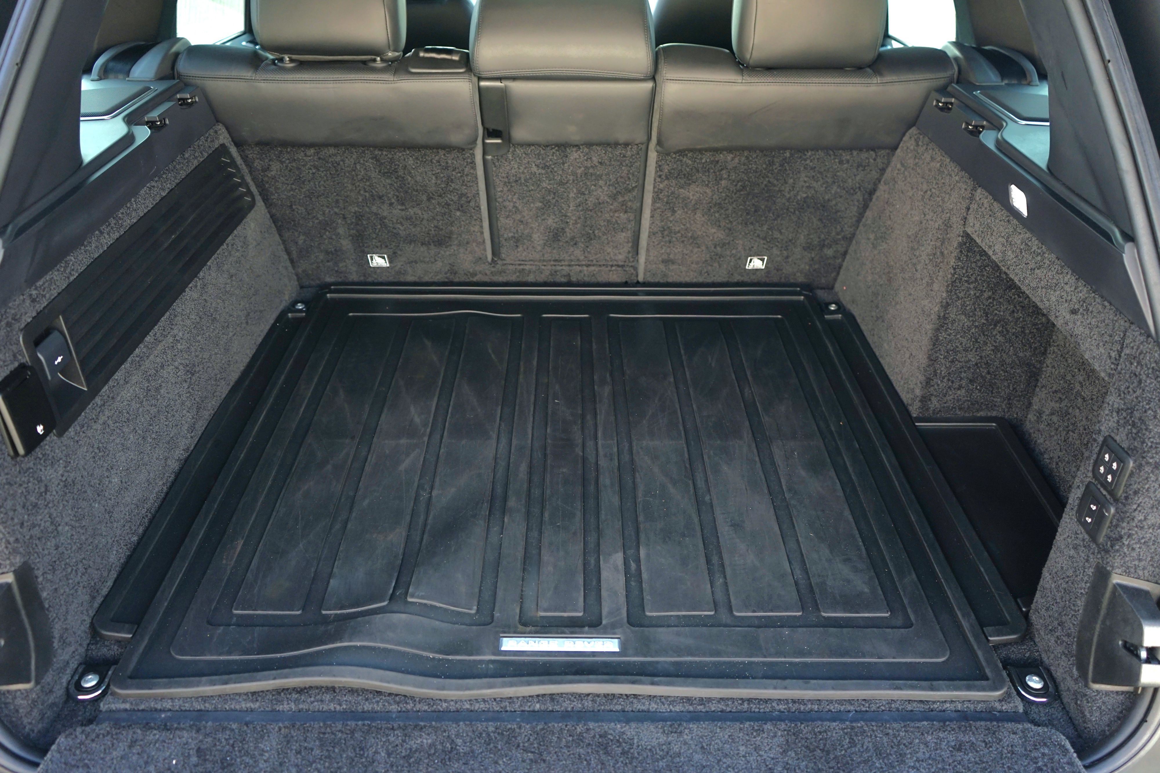 Photo 49 of this Land Rover Range Rover