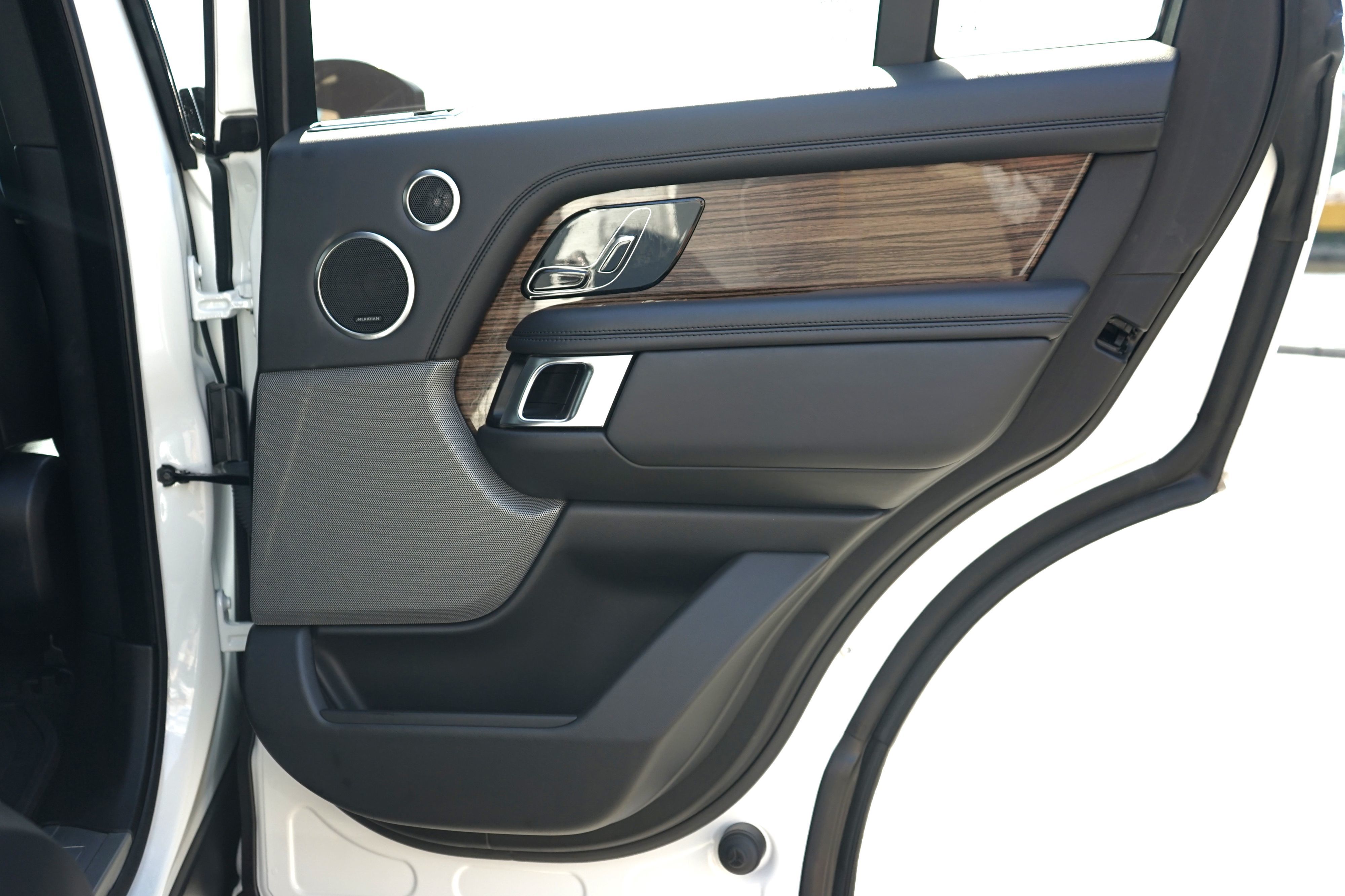 Photo 47 of this Land Rover Range Rover