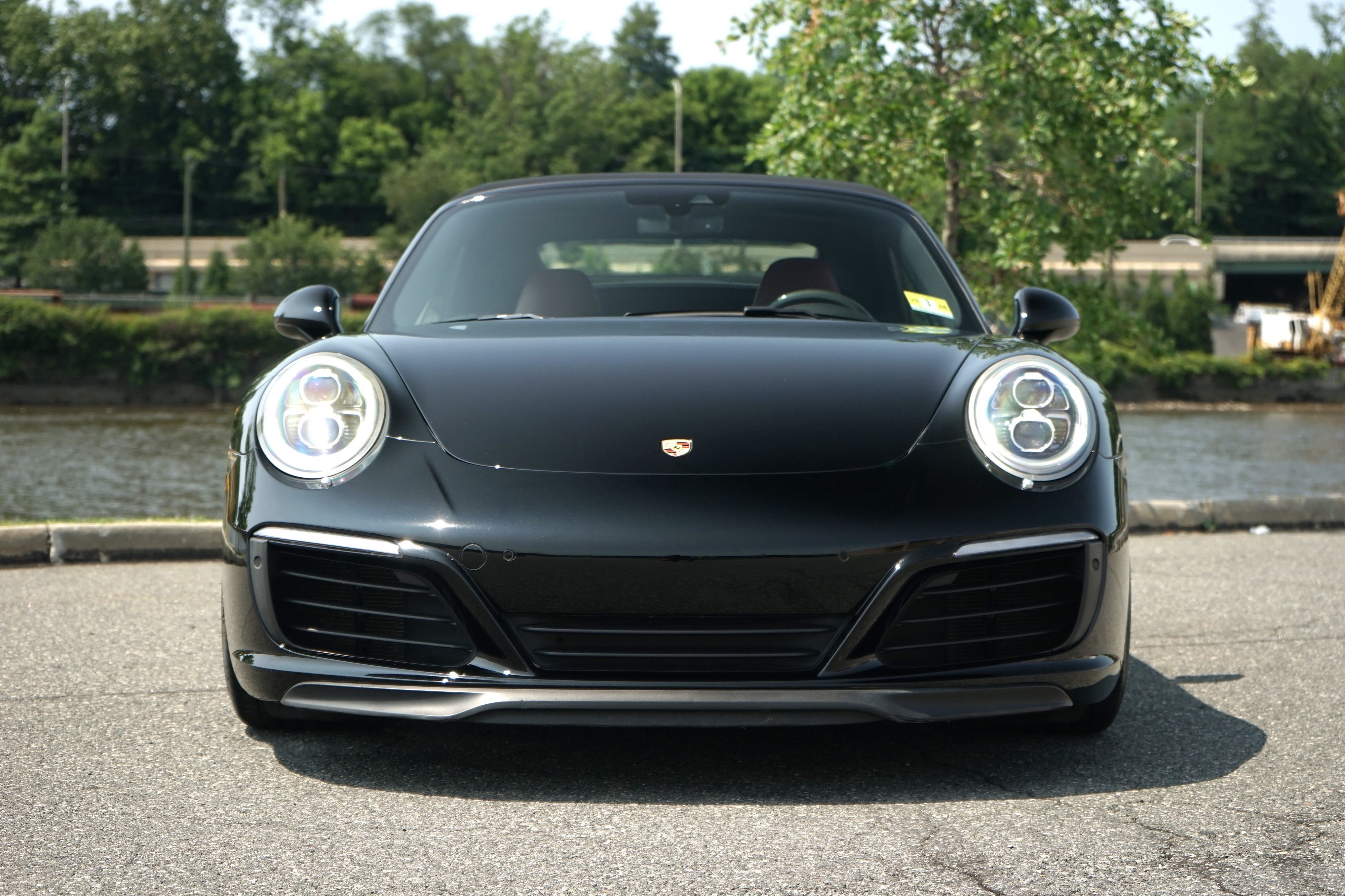 Photo 12 of this Porsche 911