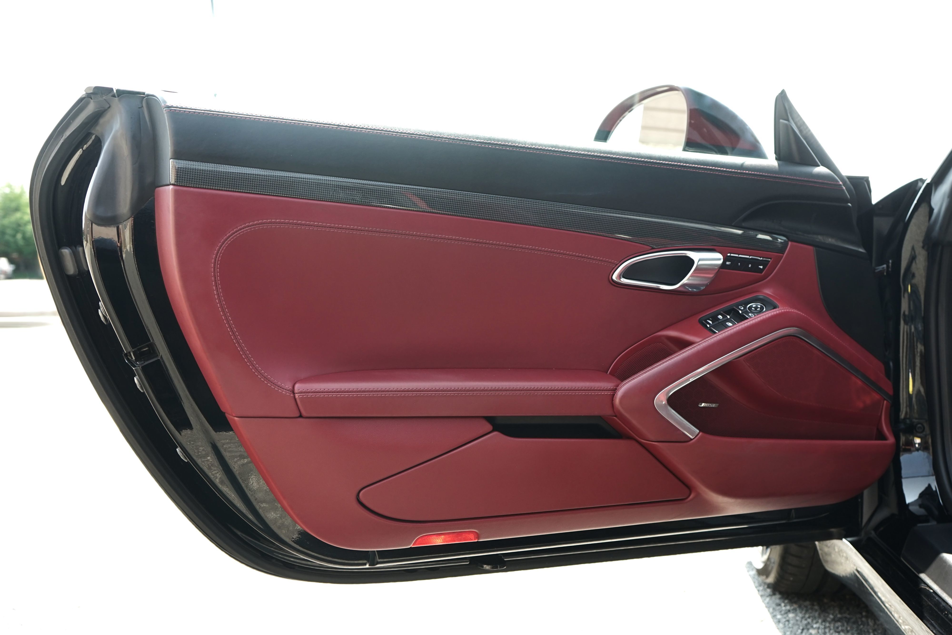 Photo 16 of this Porsche 911