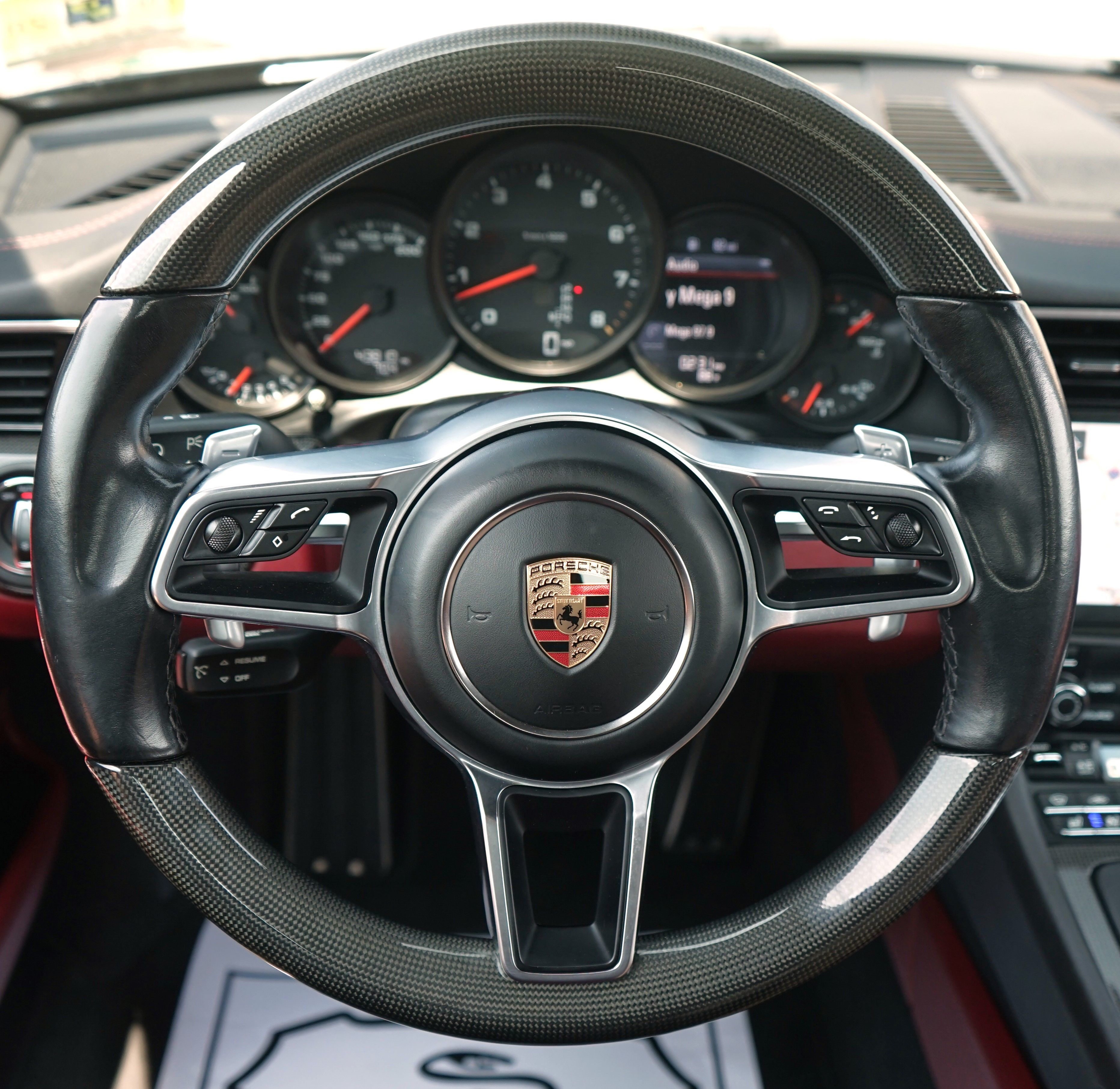 Photo 28 of this Porsche 911