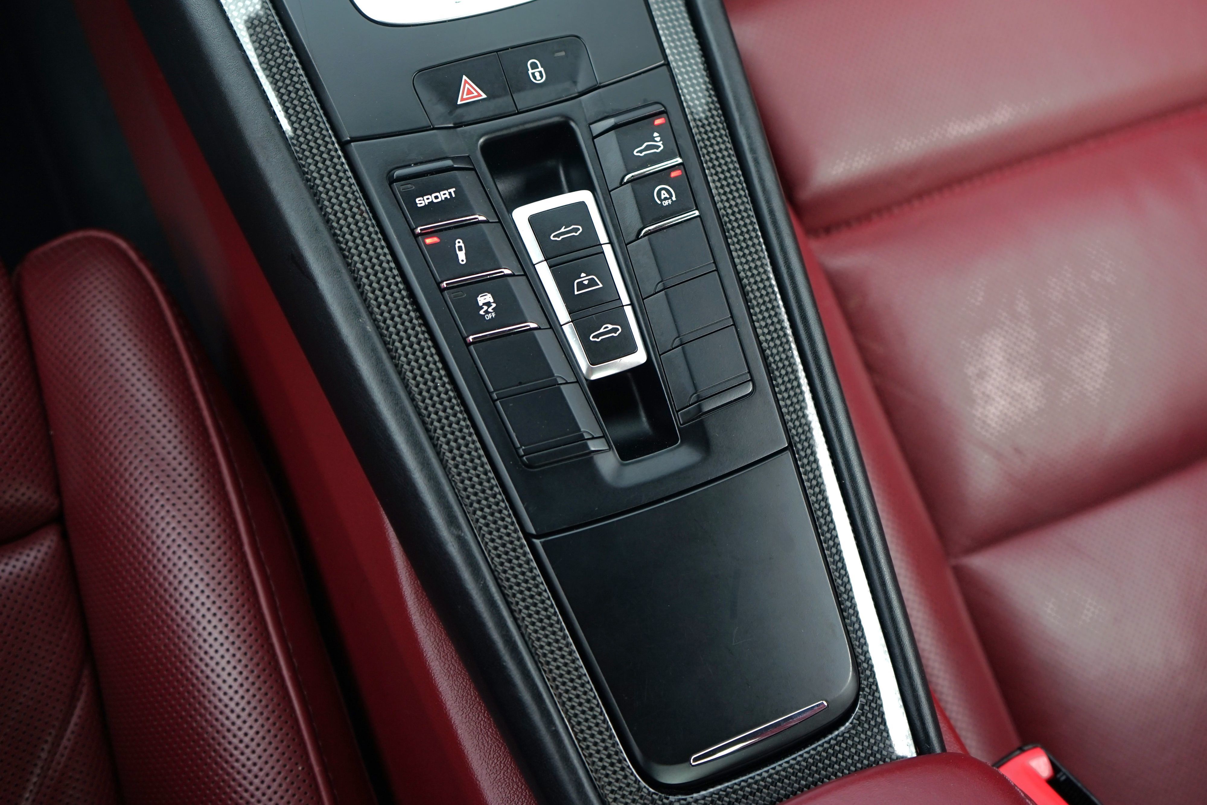 Photo 36 of this Porsche 911