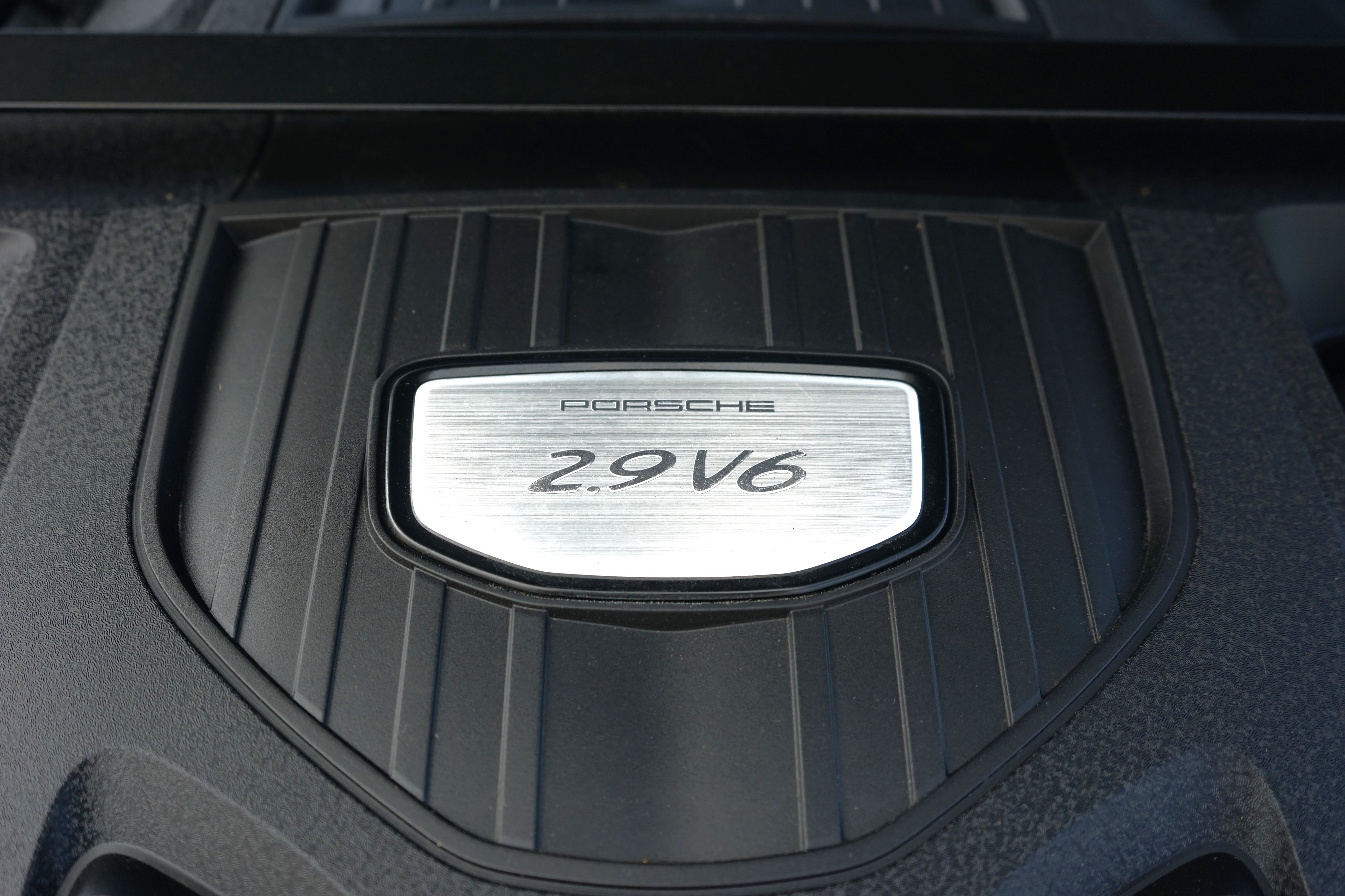 Photo 46 of this Porsche Panamera