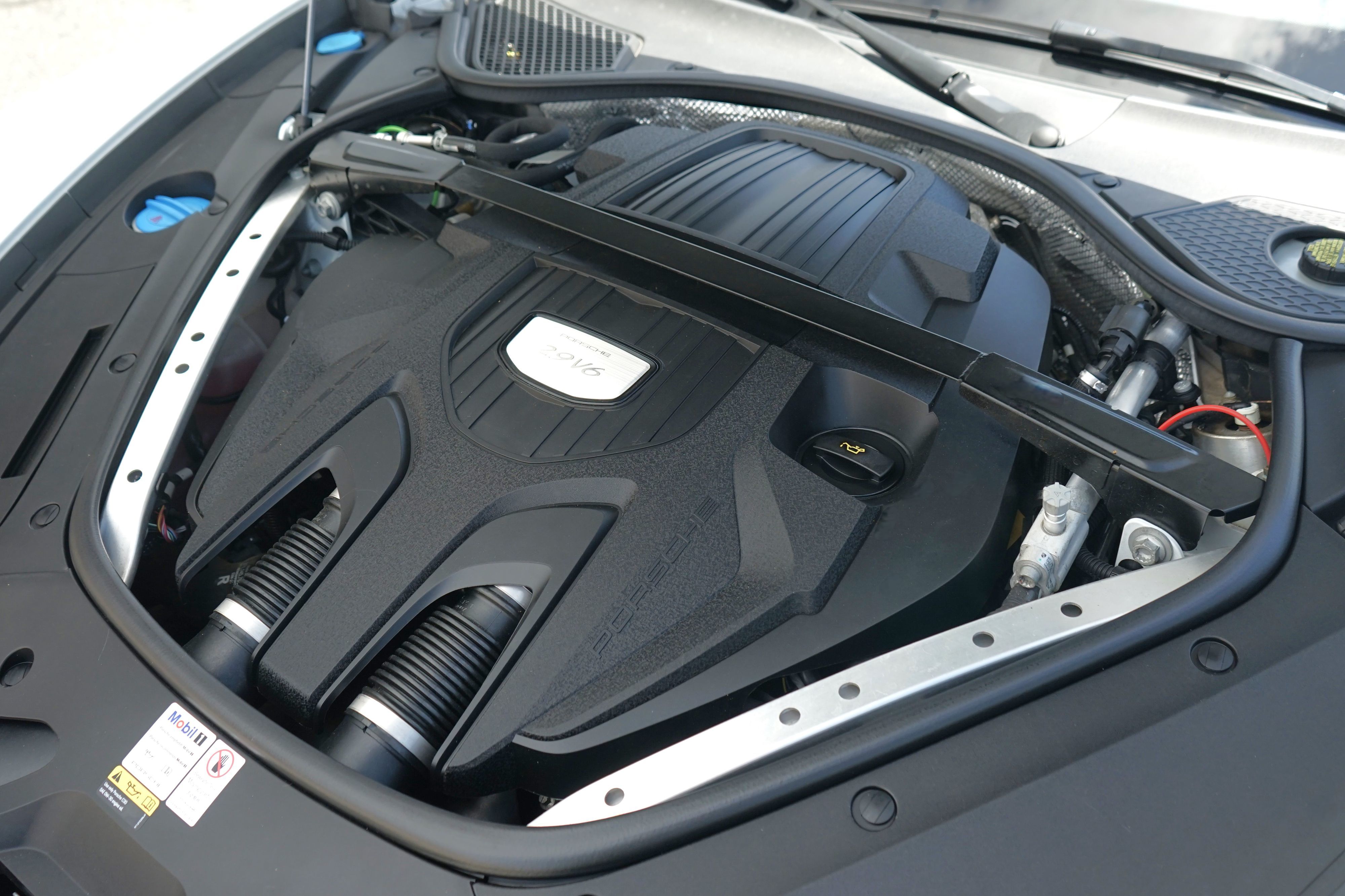 Photo 48 of this Porsche Panamera