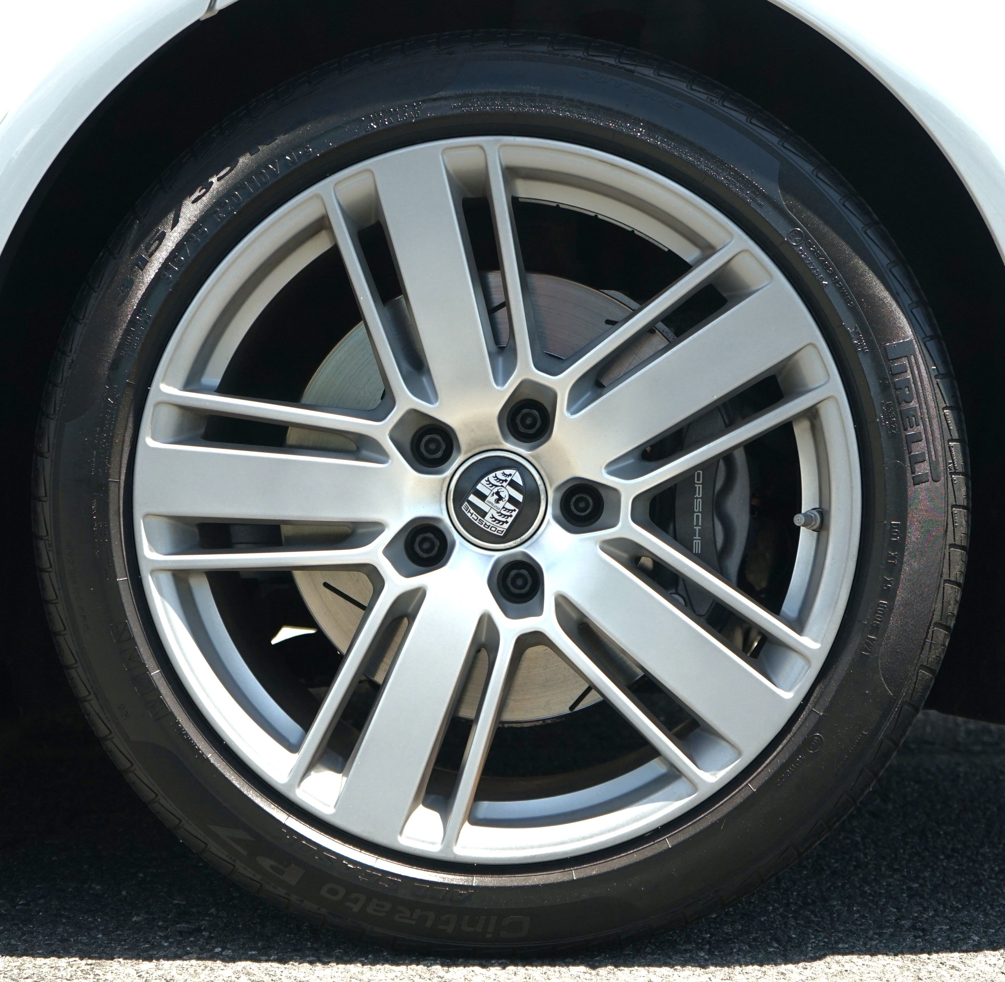 Photo 50 of this Porsche Panamera