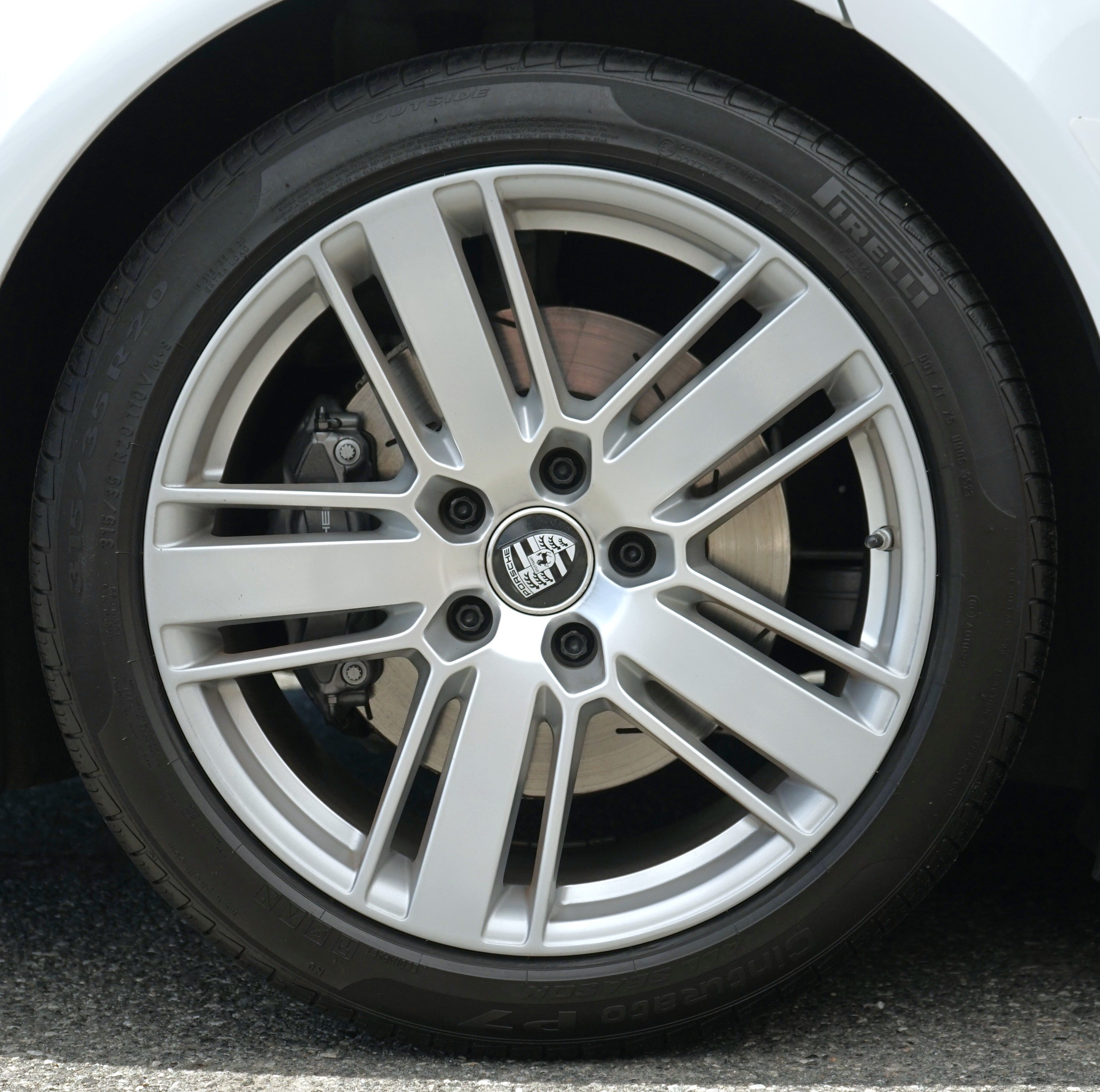 Photo 51 of this Porsche Panamera