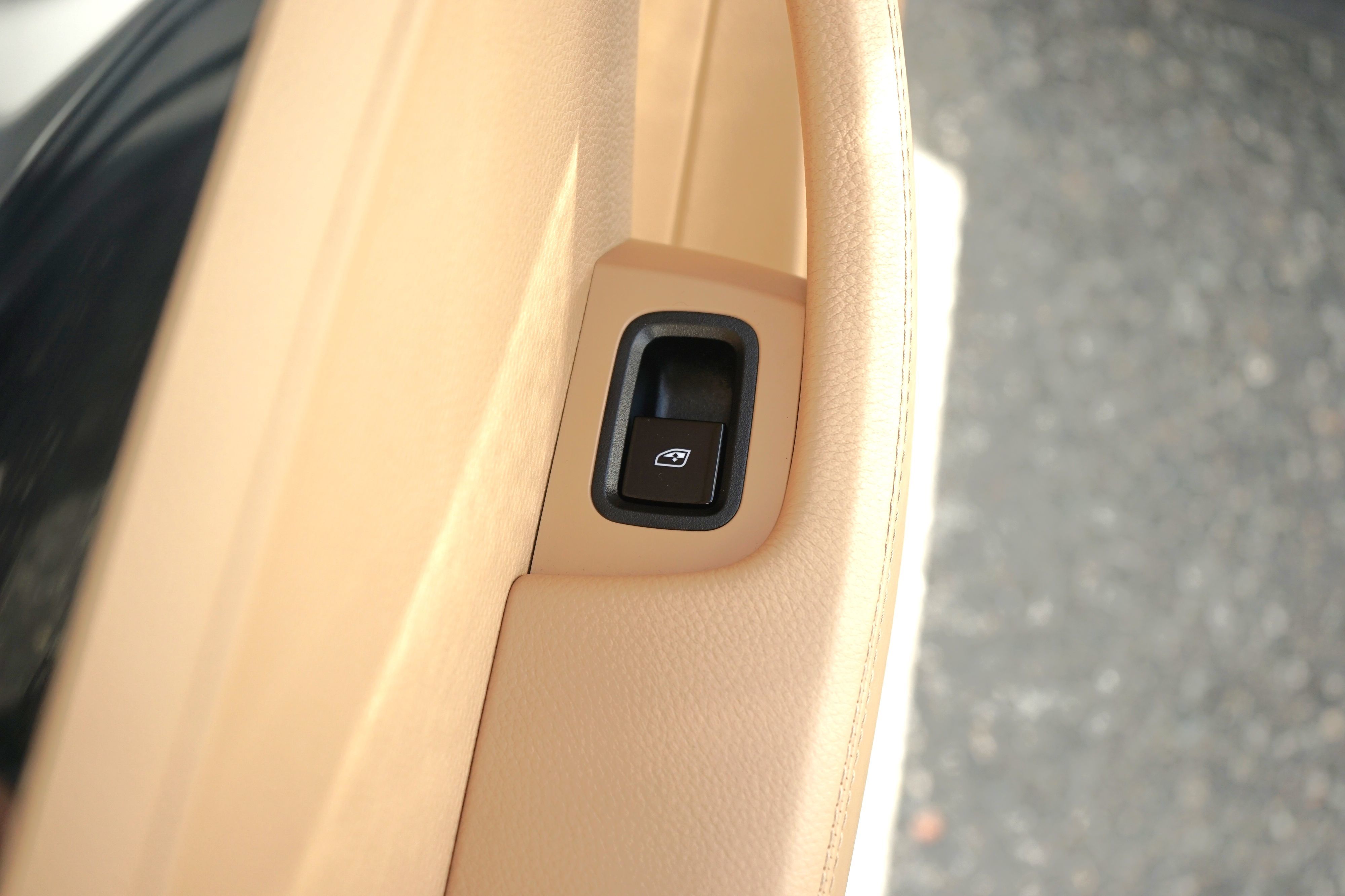 Photo 34 of this Porsche Panamera