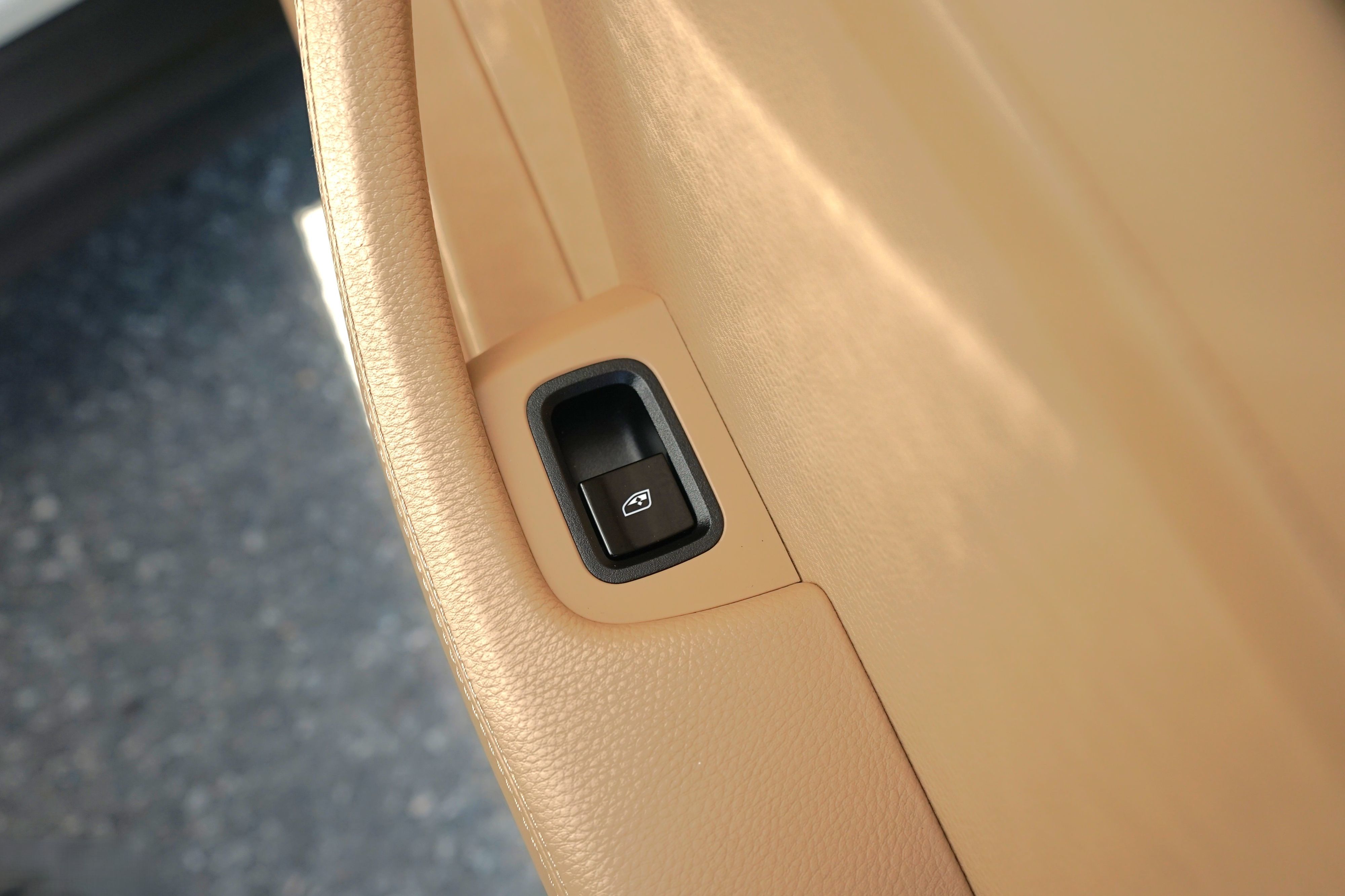 Photo 37 of this Porsche Panamera