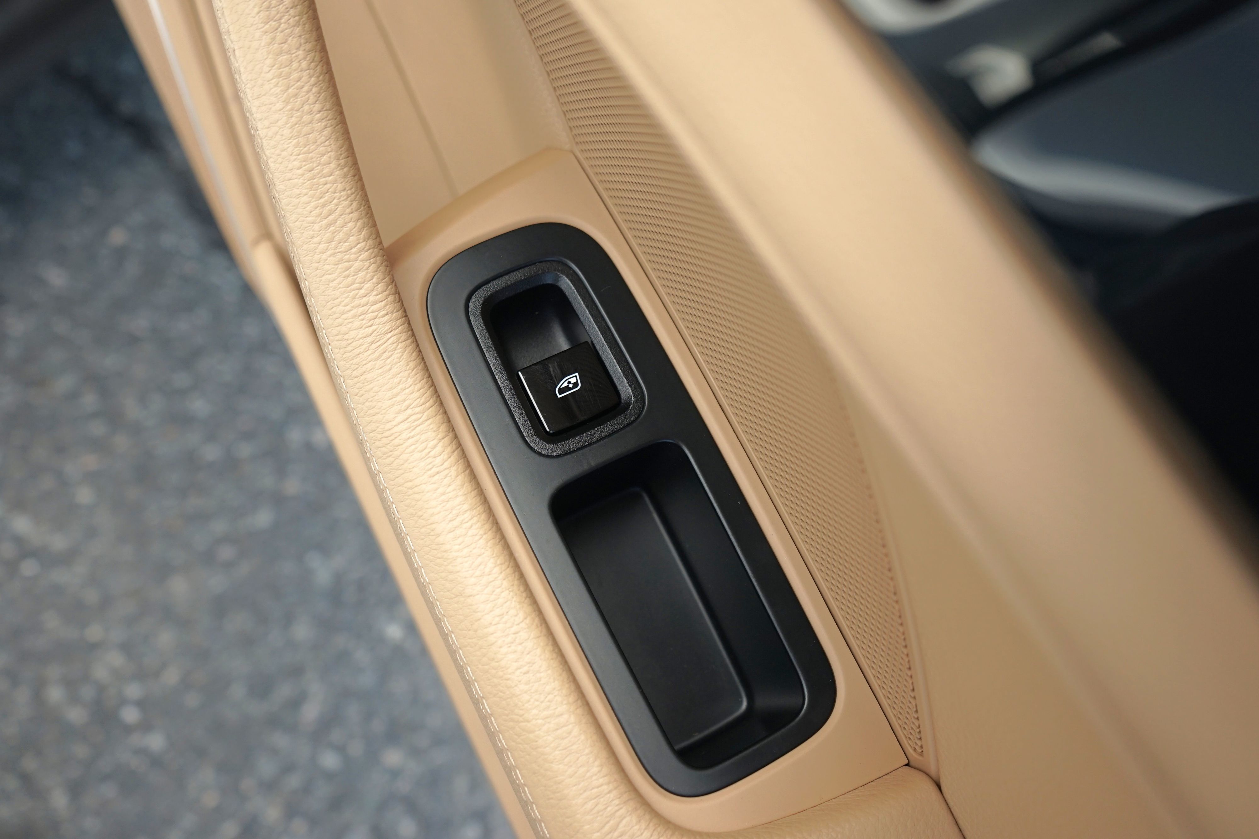Photo 31 of this Porsche Panamera