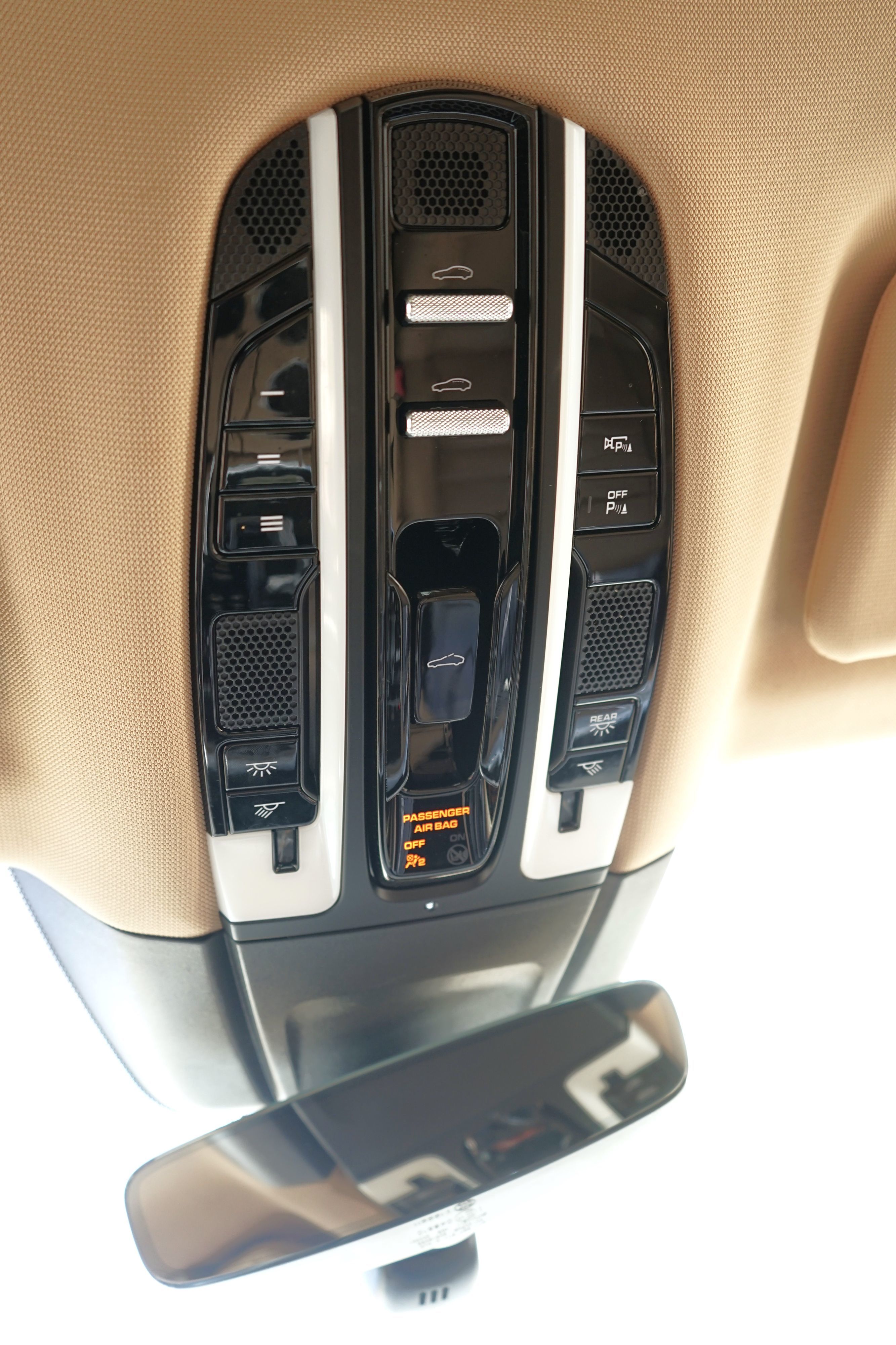 Photo 20 of this Porsche Panamera