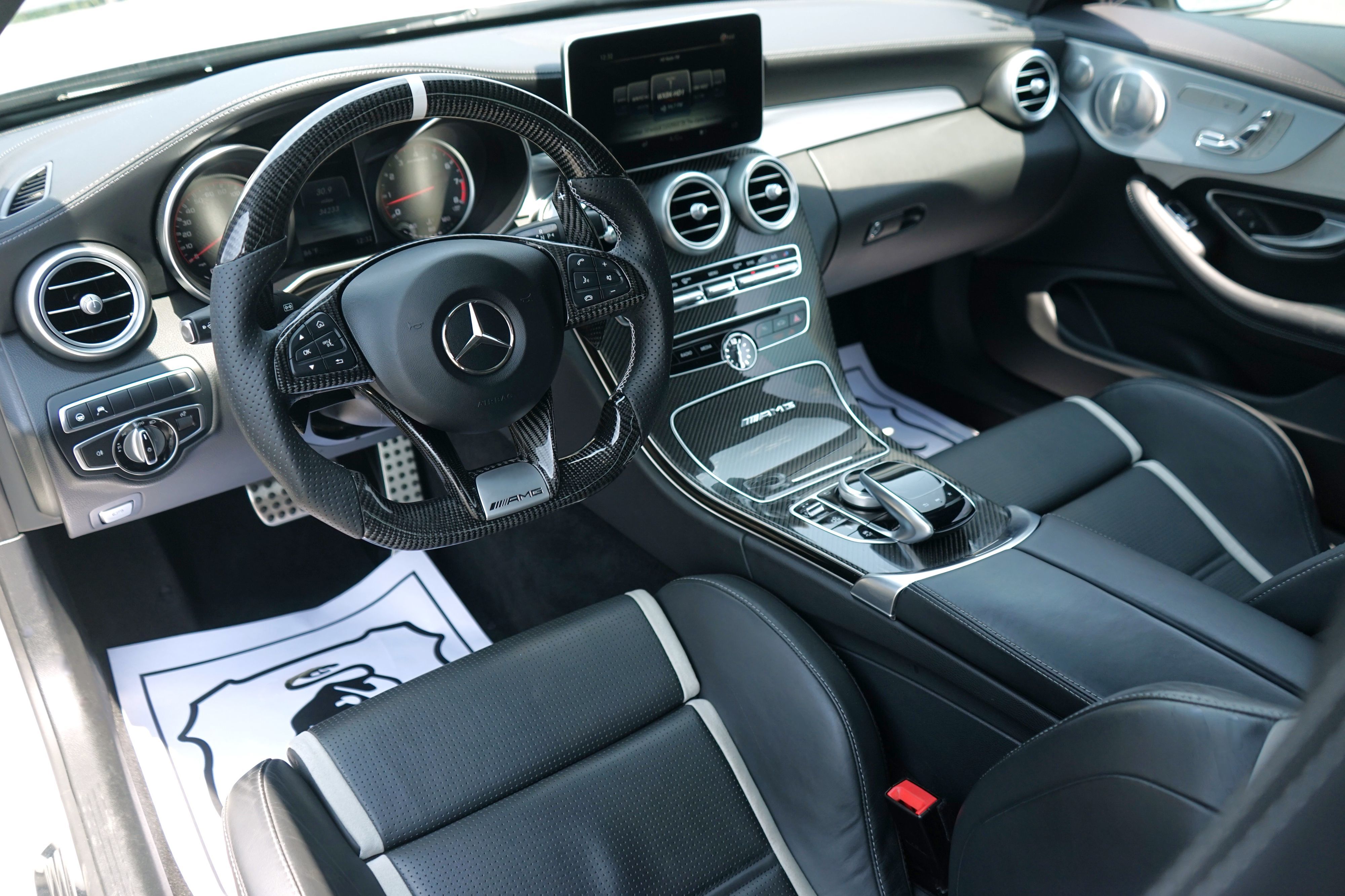 Photo 18 of this Mercedes-Benz AMG C 63