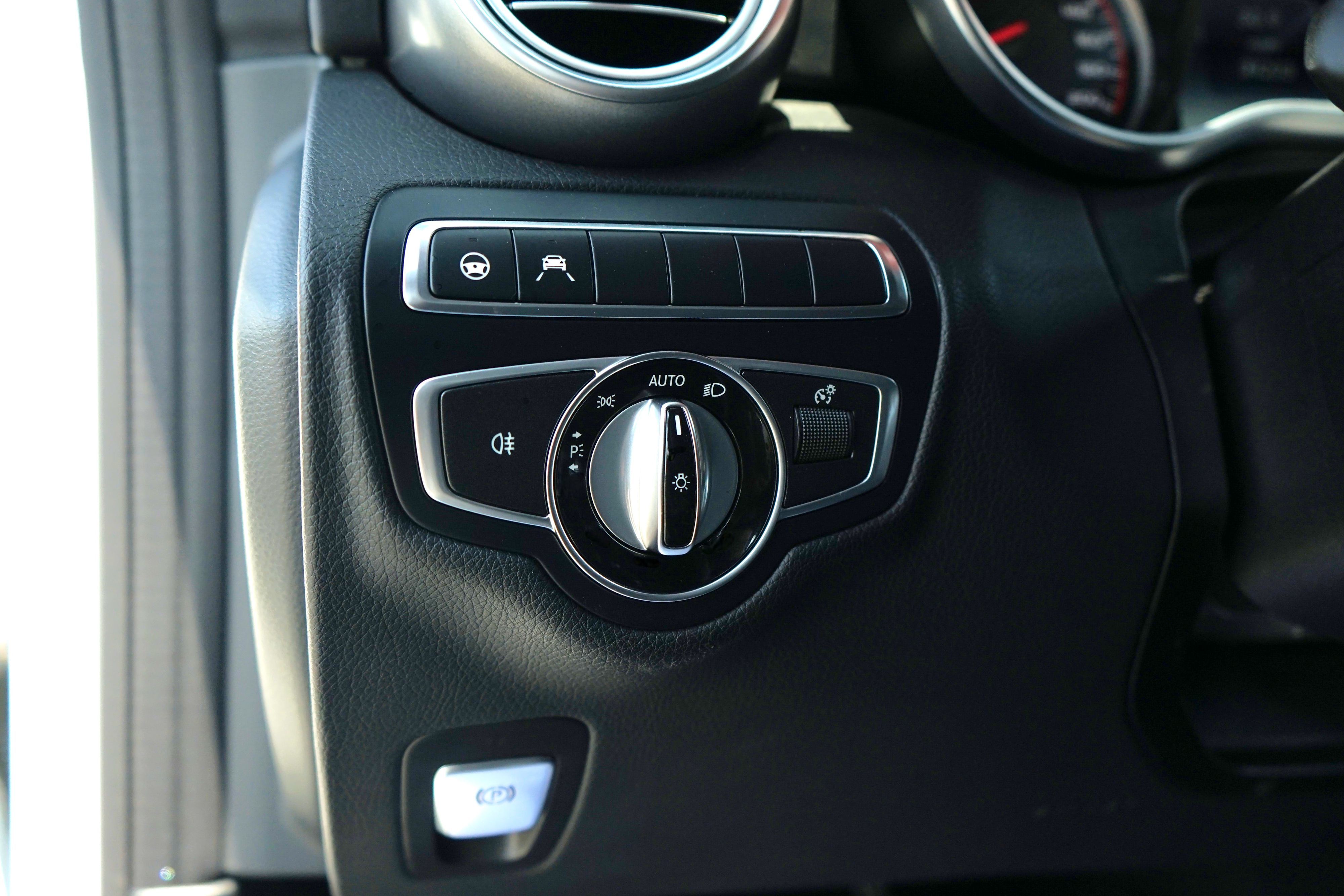 Photo 14 of this Mercedes-Benz AMG C 63