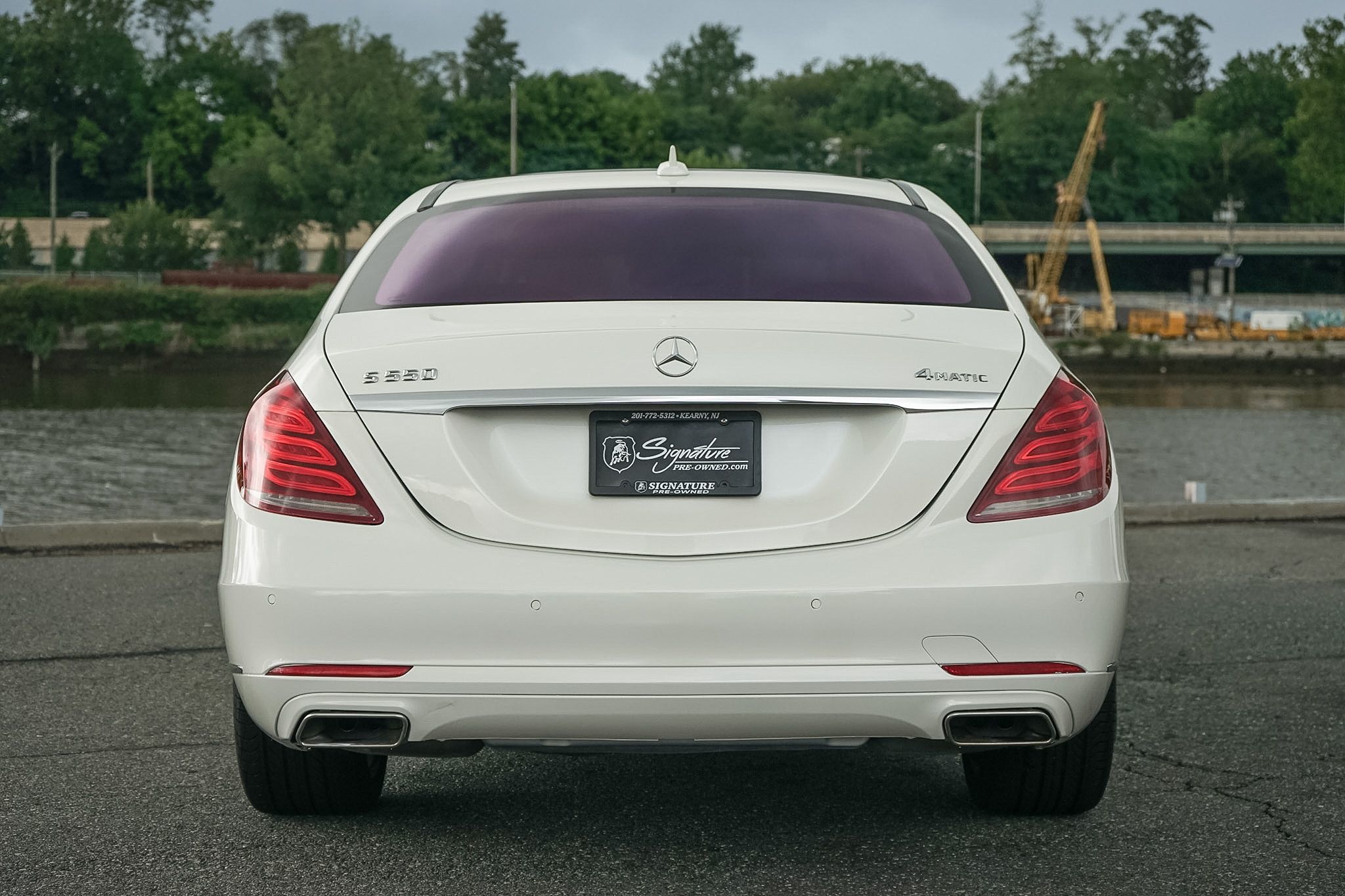 Photo 44 of this Mercedes-Benz S 550