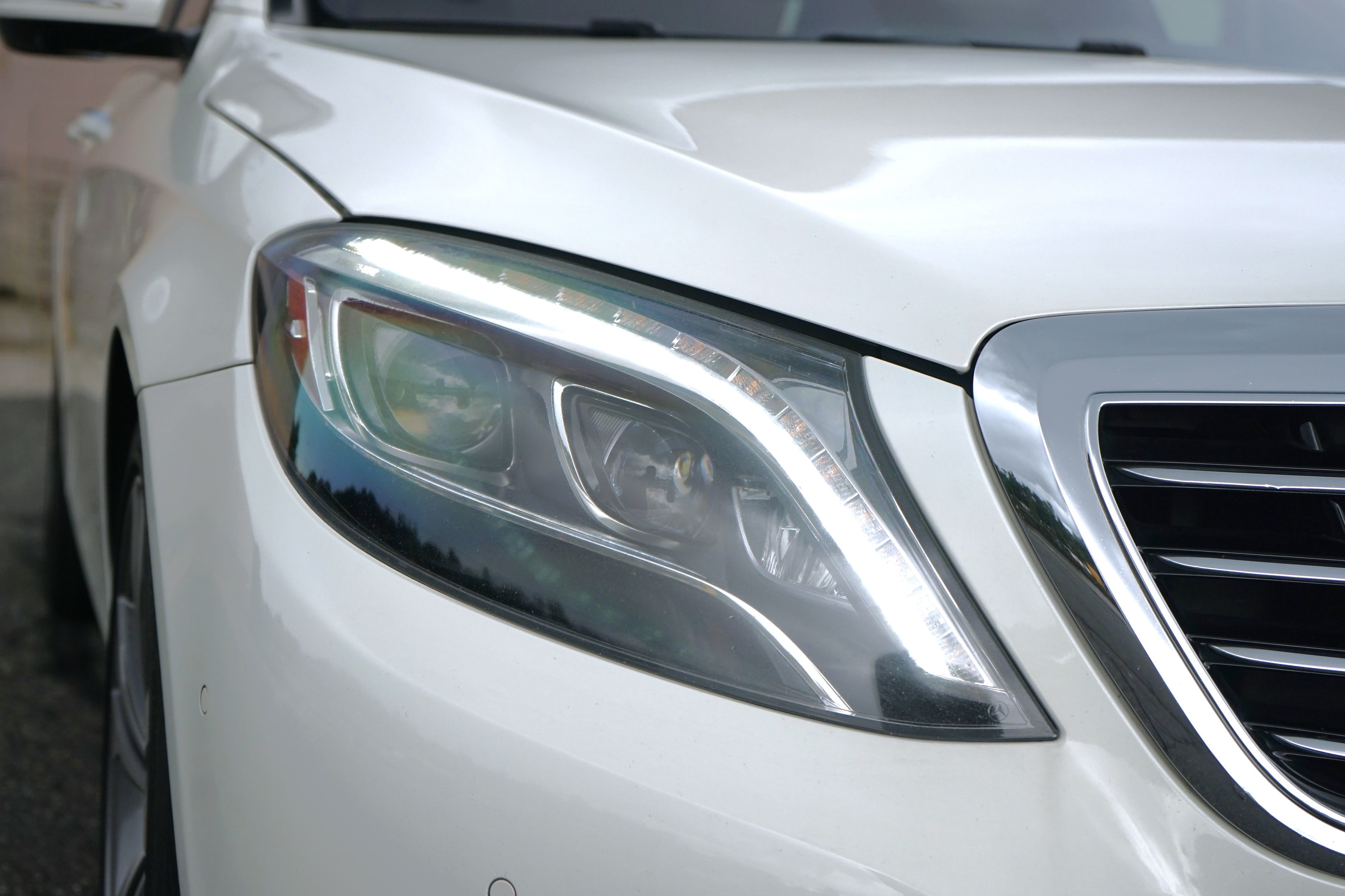 Photo 6 of this Mercedes-Benz S 550
