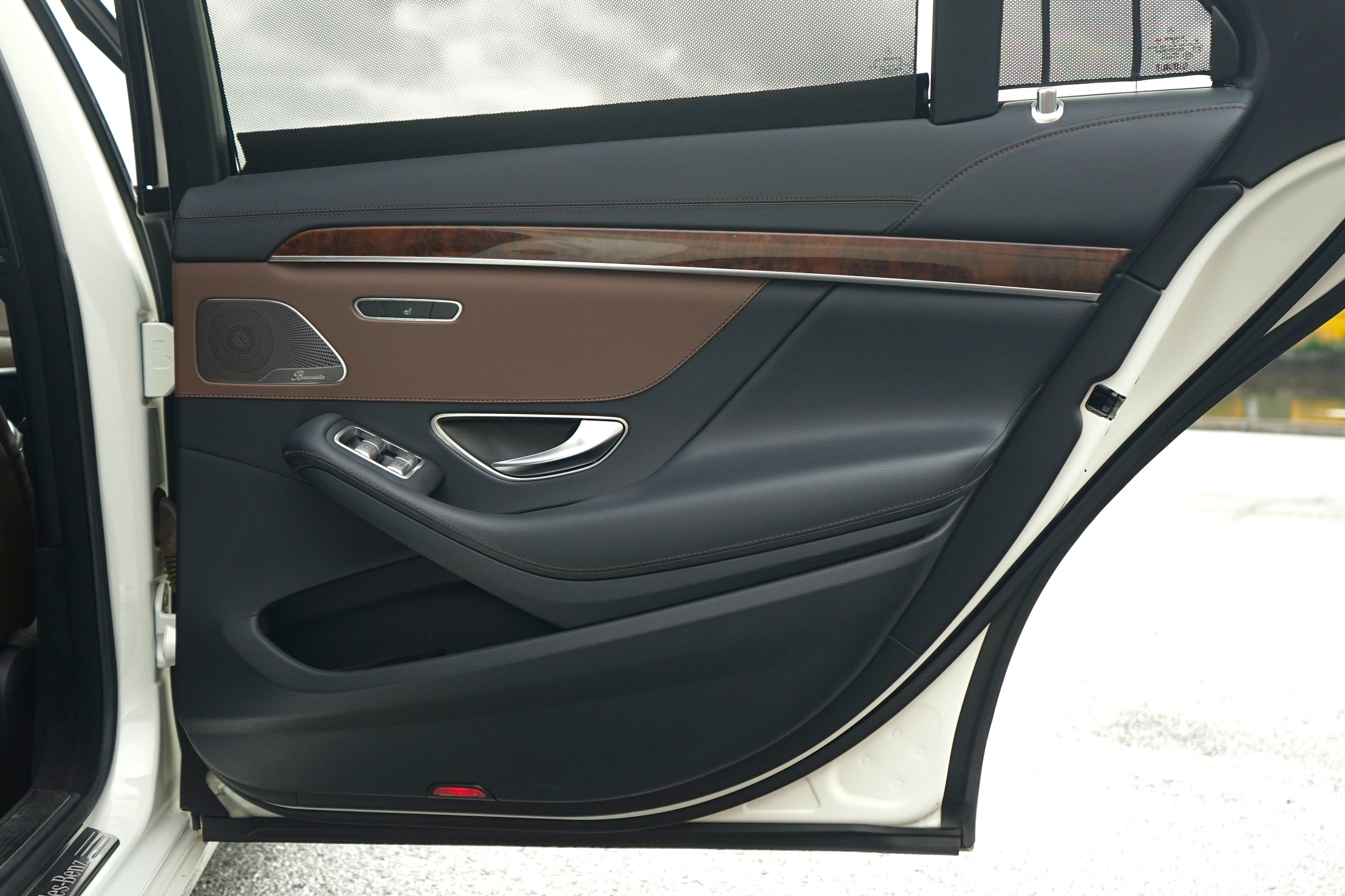 Photo 41 of this Mercedes-Benz S 550