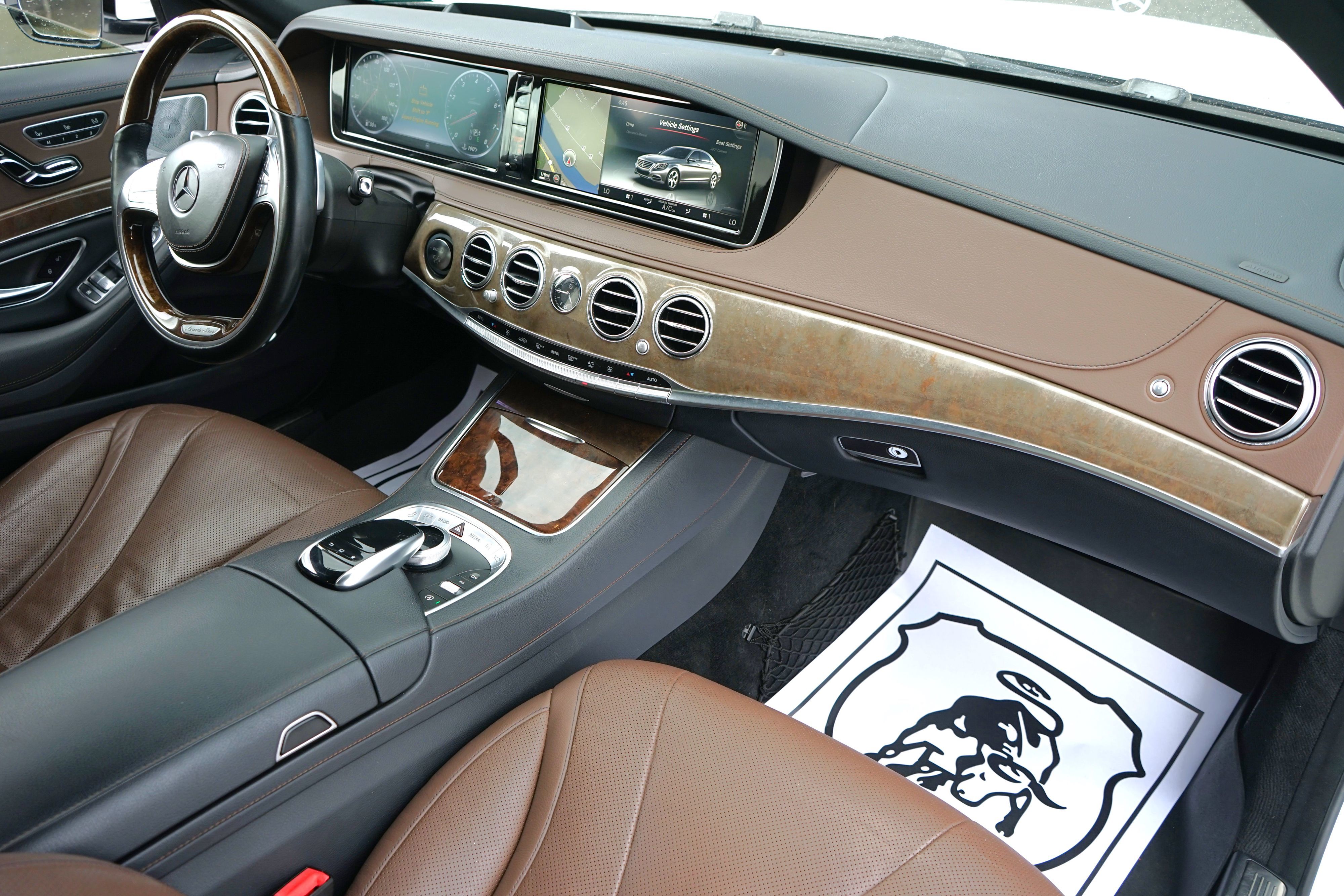 Photo 29 of this Mercedes-Benz S 550