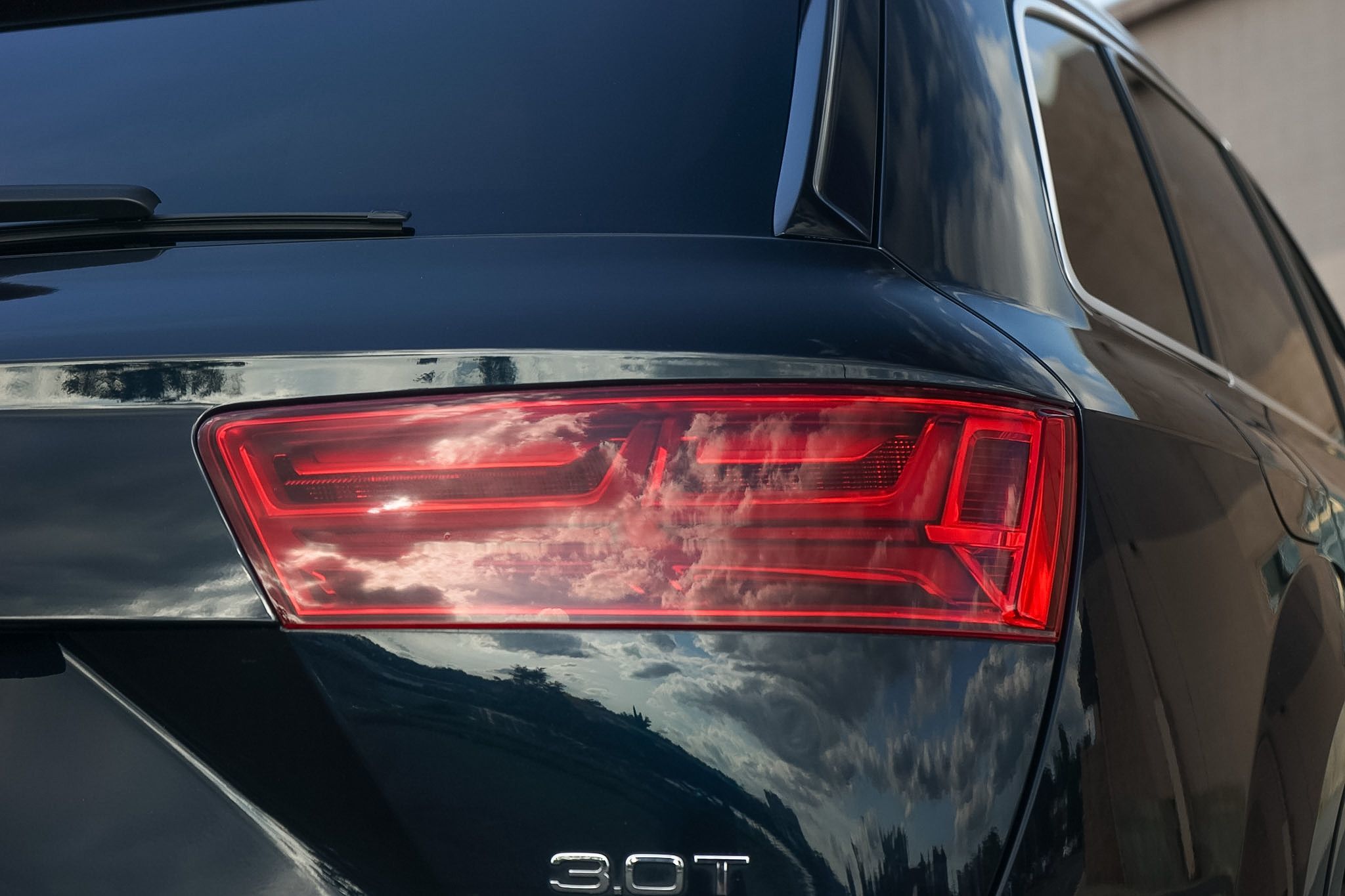 Photo 52 of this Audi Q7