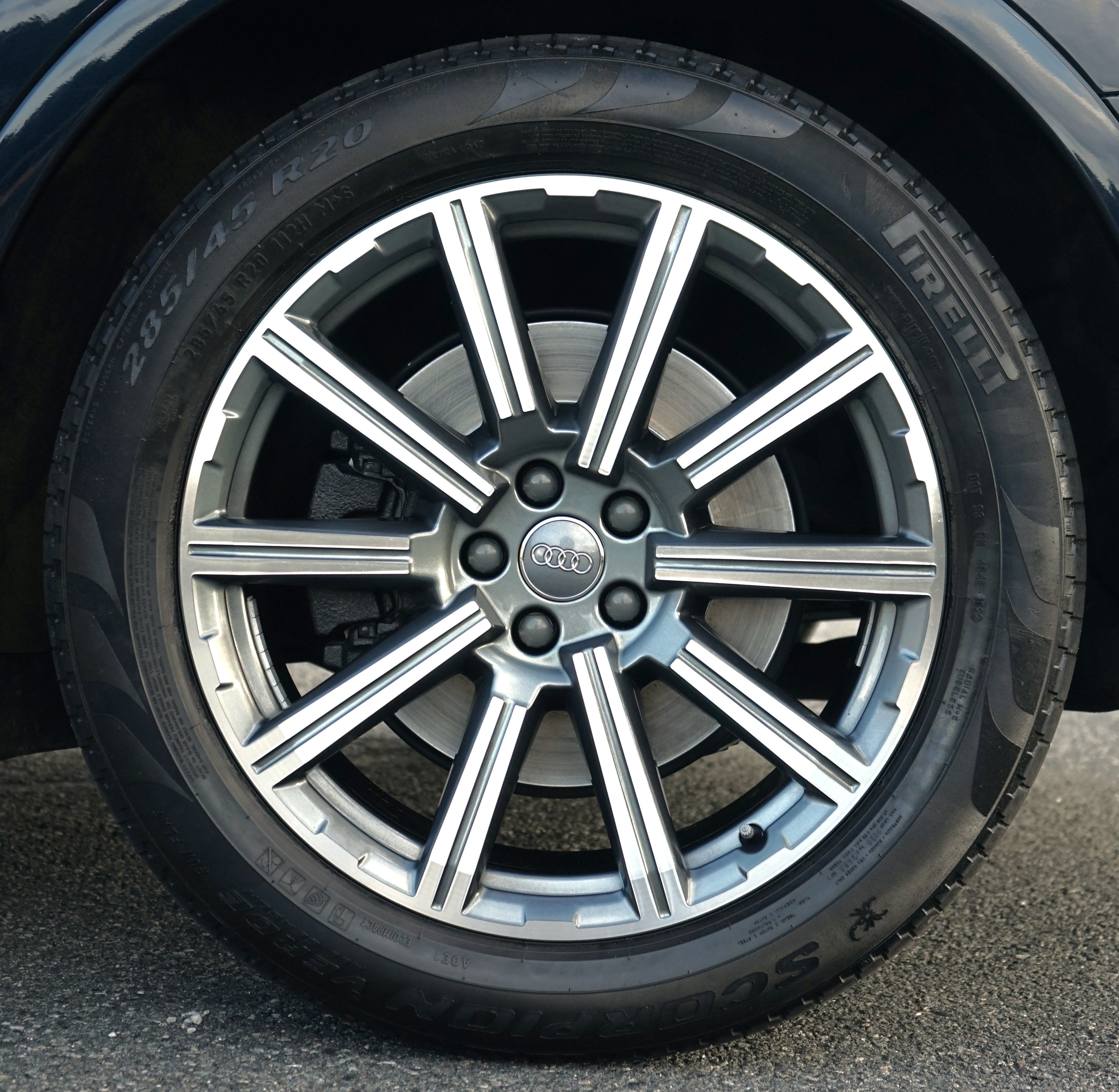 Photo 57 of this Audi Q7