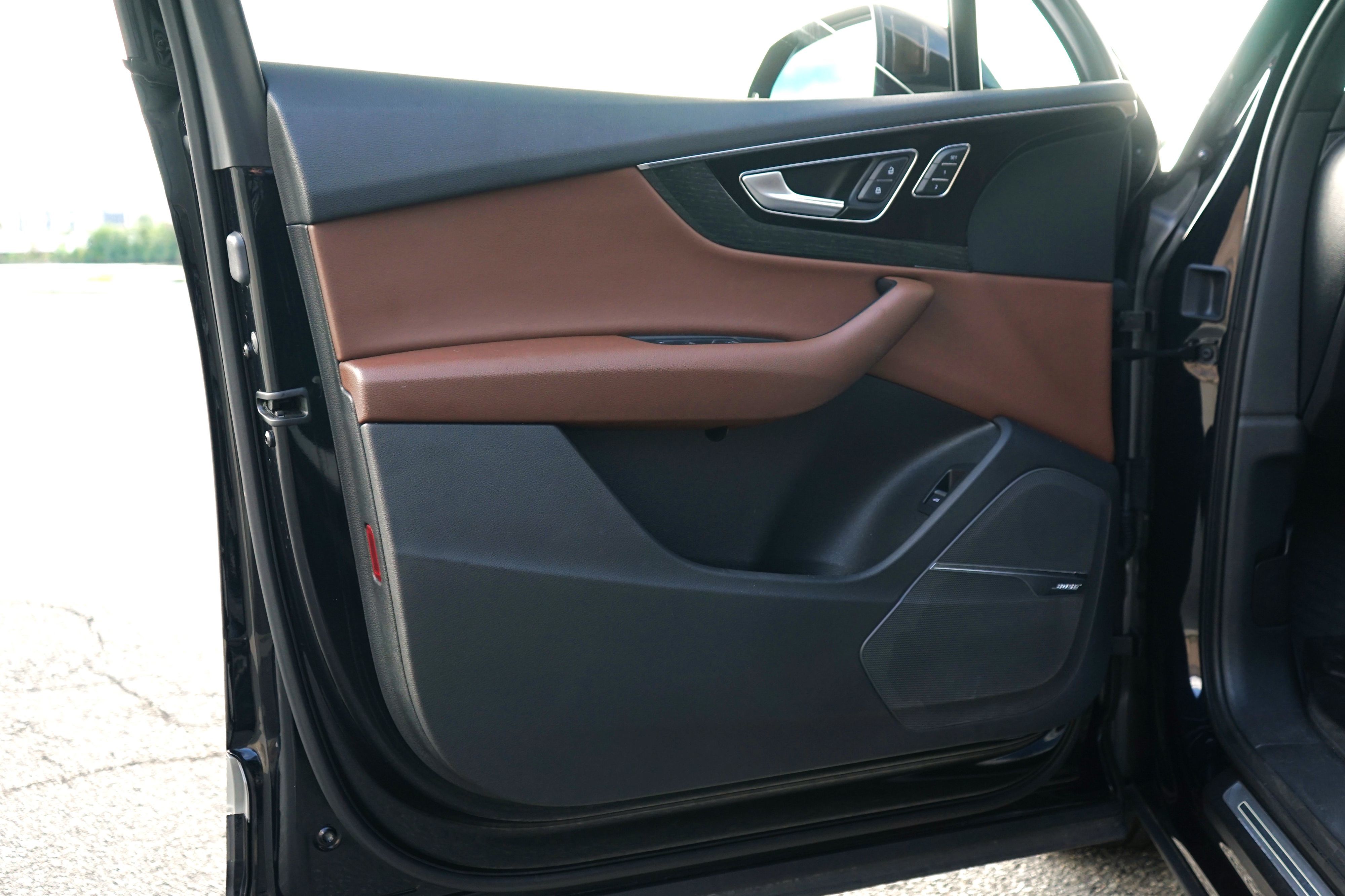 Photo 10 of this Audi Q7