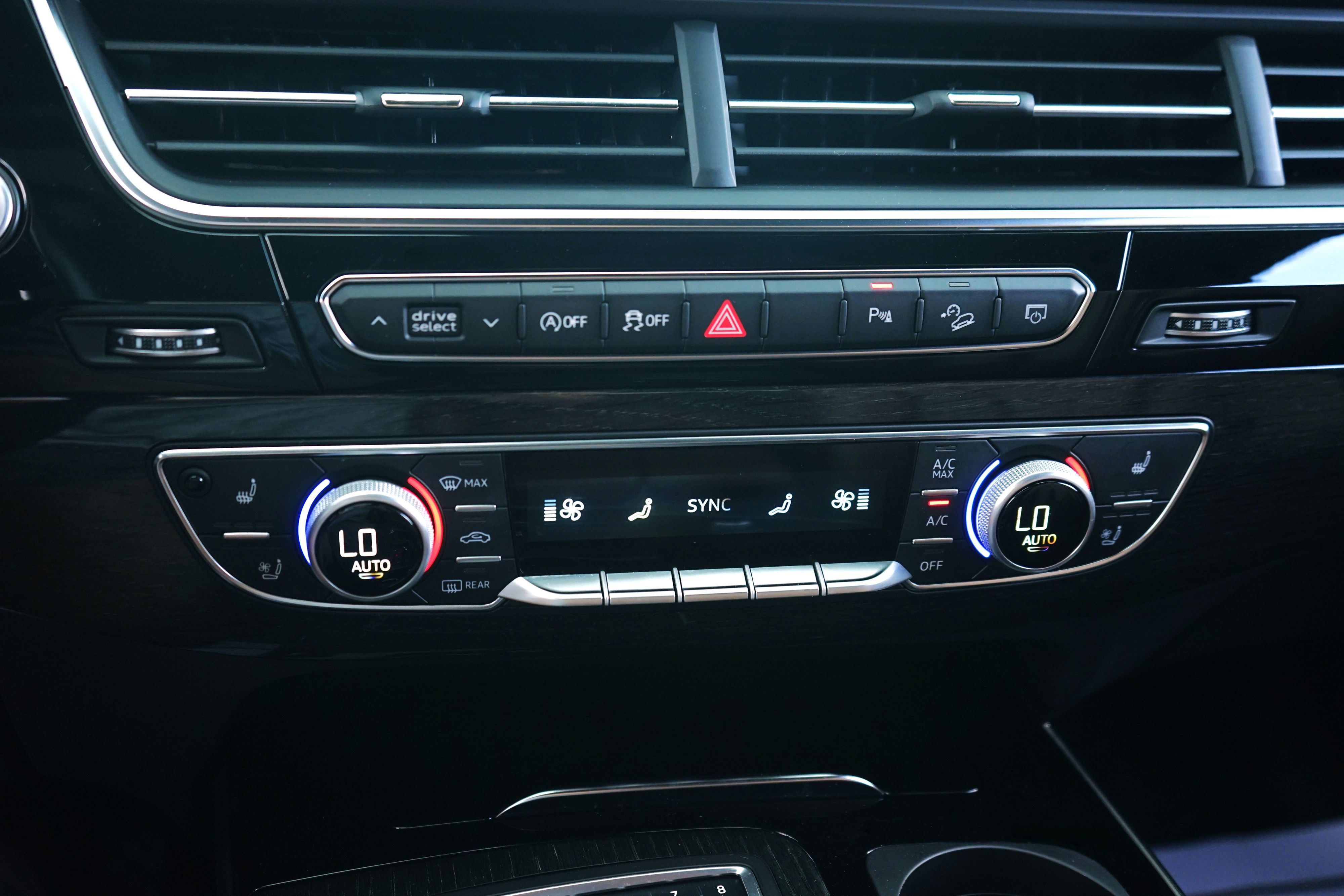 Photo 24 of this Audi Q7