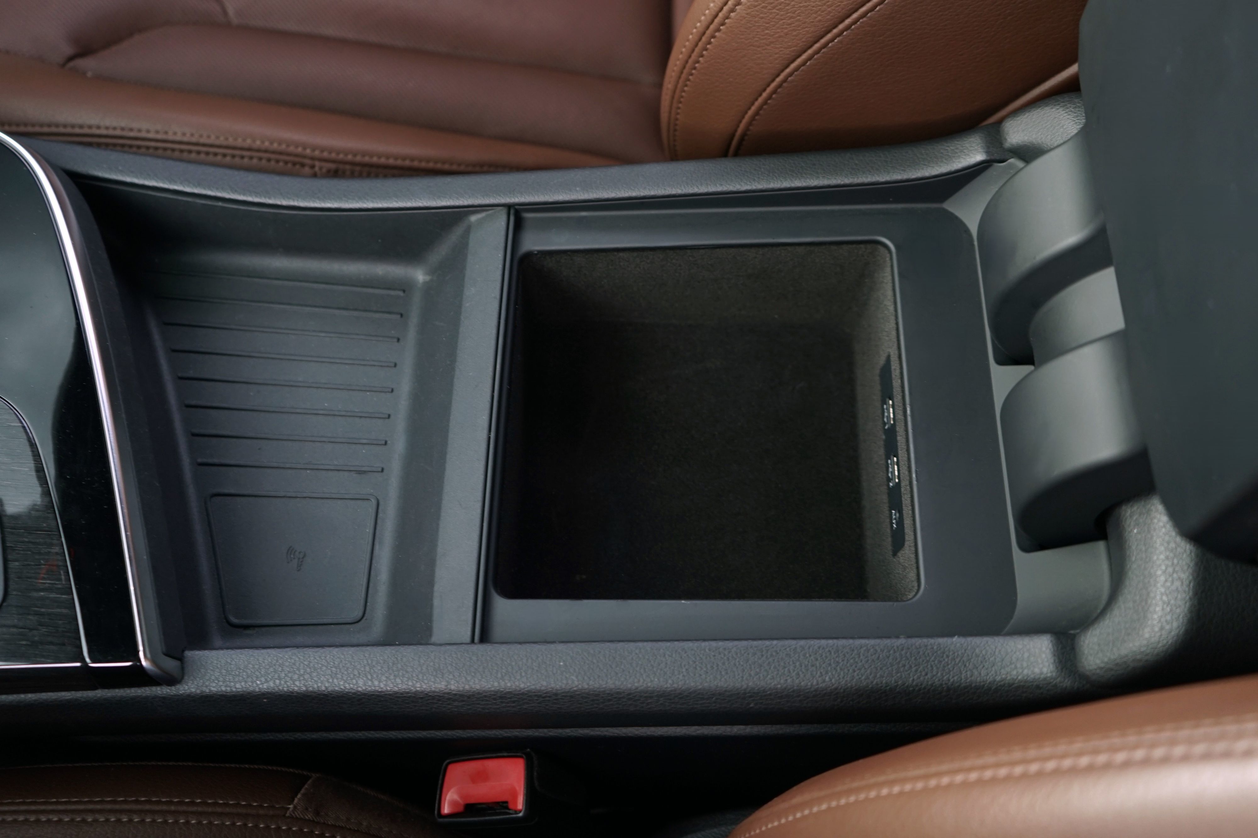 Photo 27 of this Audi Q7