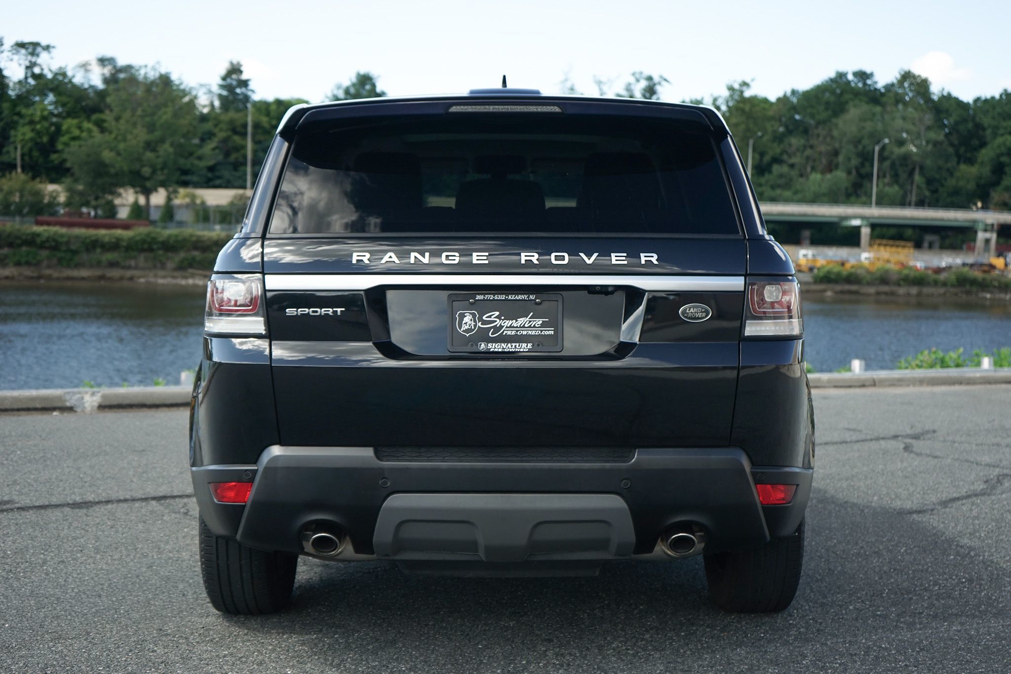 Photo 38 of this Land Rover Range Rover Sport