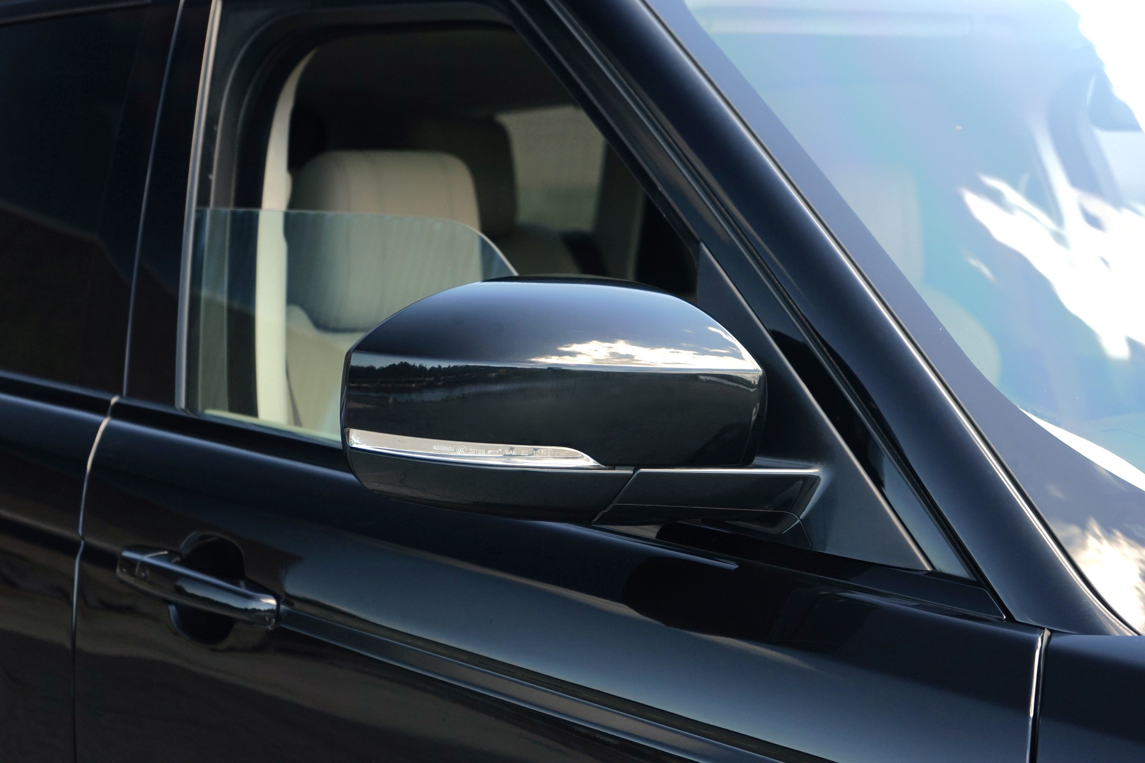 Photo 5 of this Land Rover Range Rover Sport