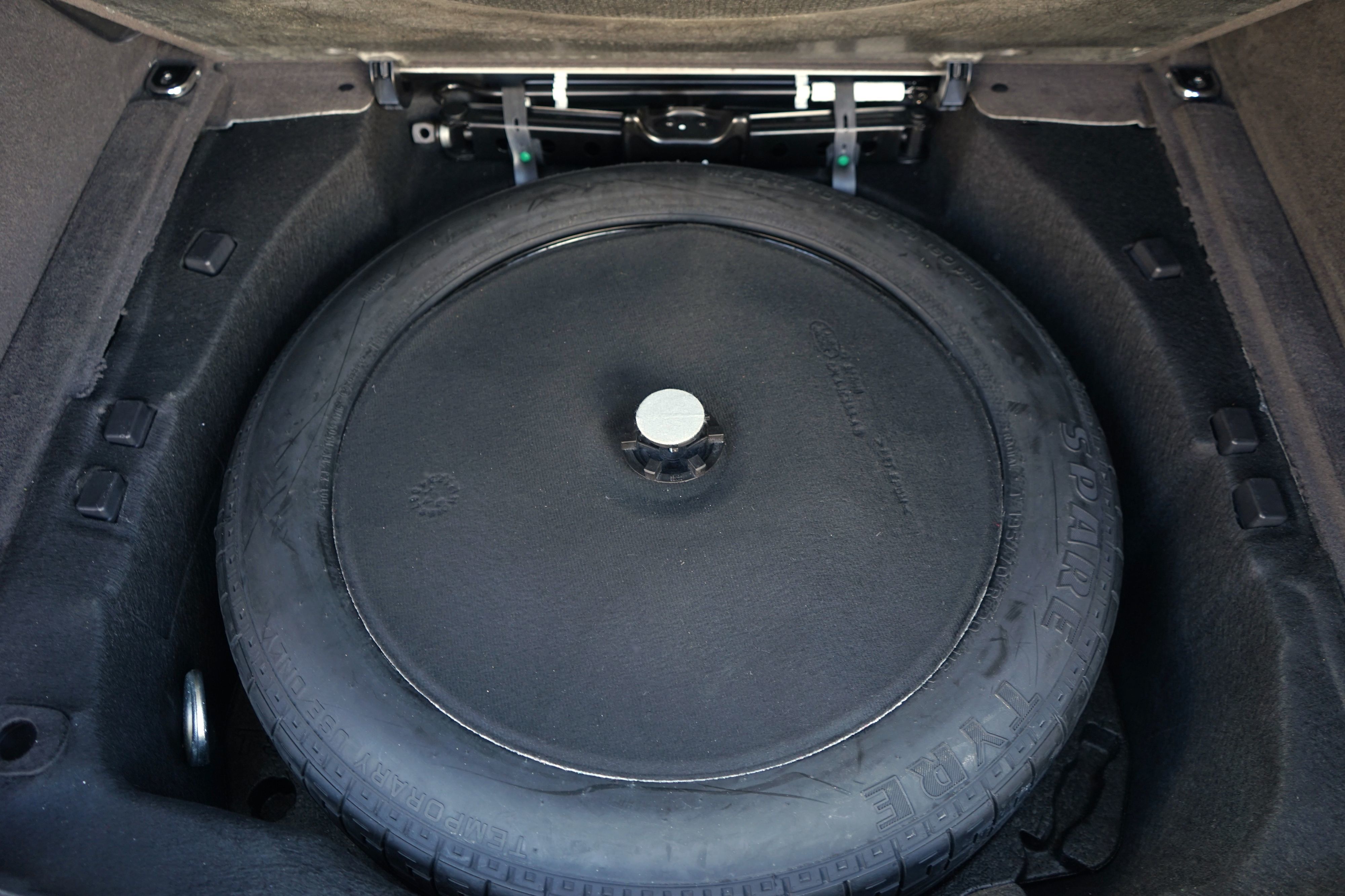 Photo 40 of this Land Rover Range Rover Sport