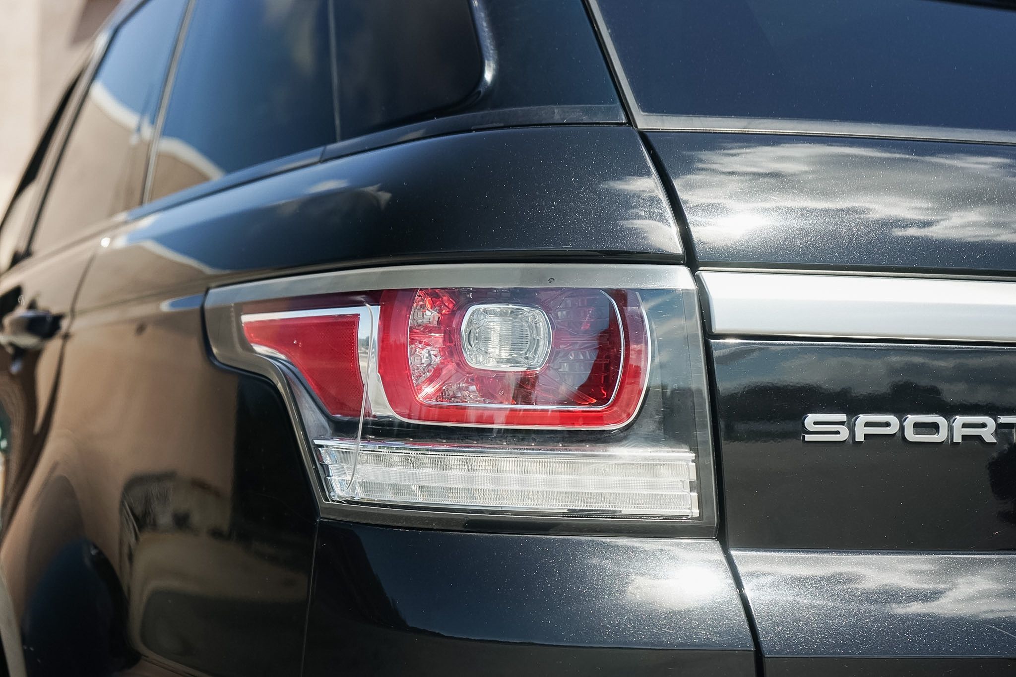 Photo 36 of this Land Rover Range Rover Sport