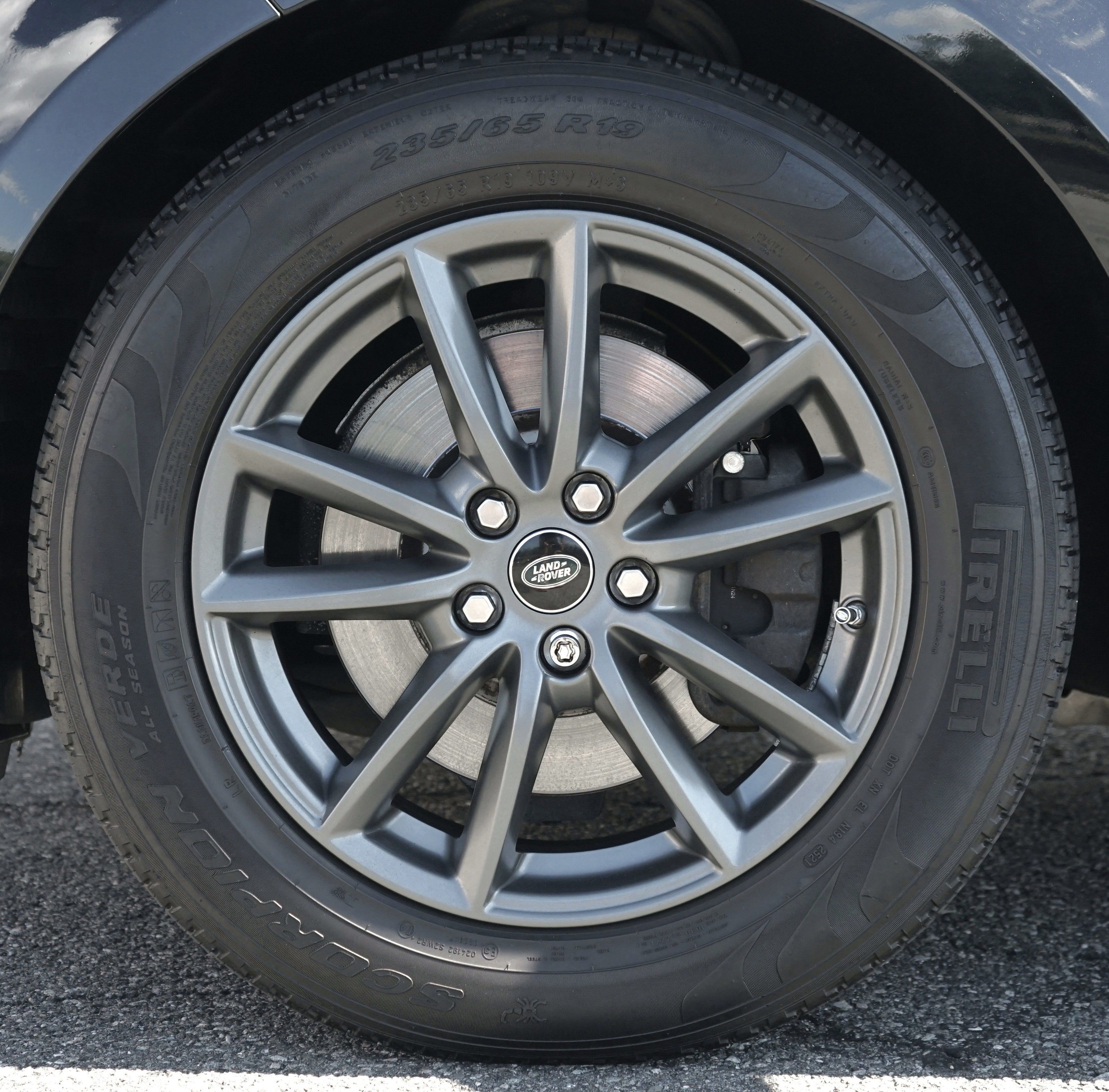 Photo 45 of this Land Rover Range Rover Sport