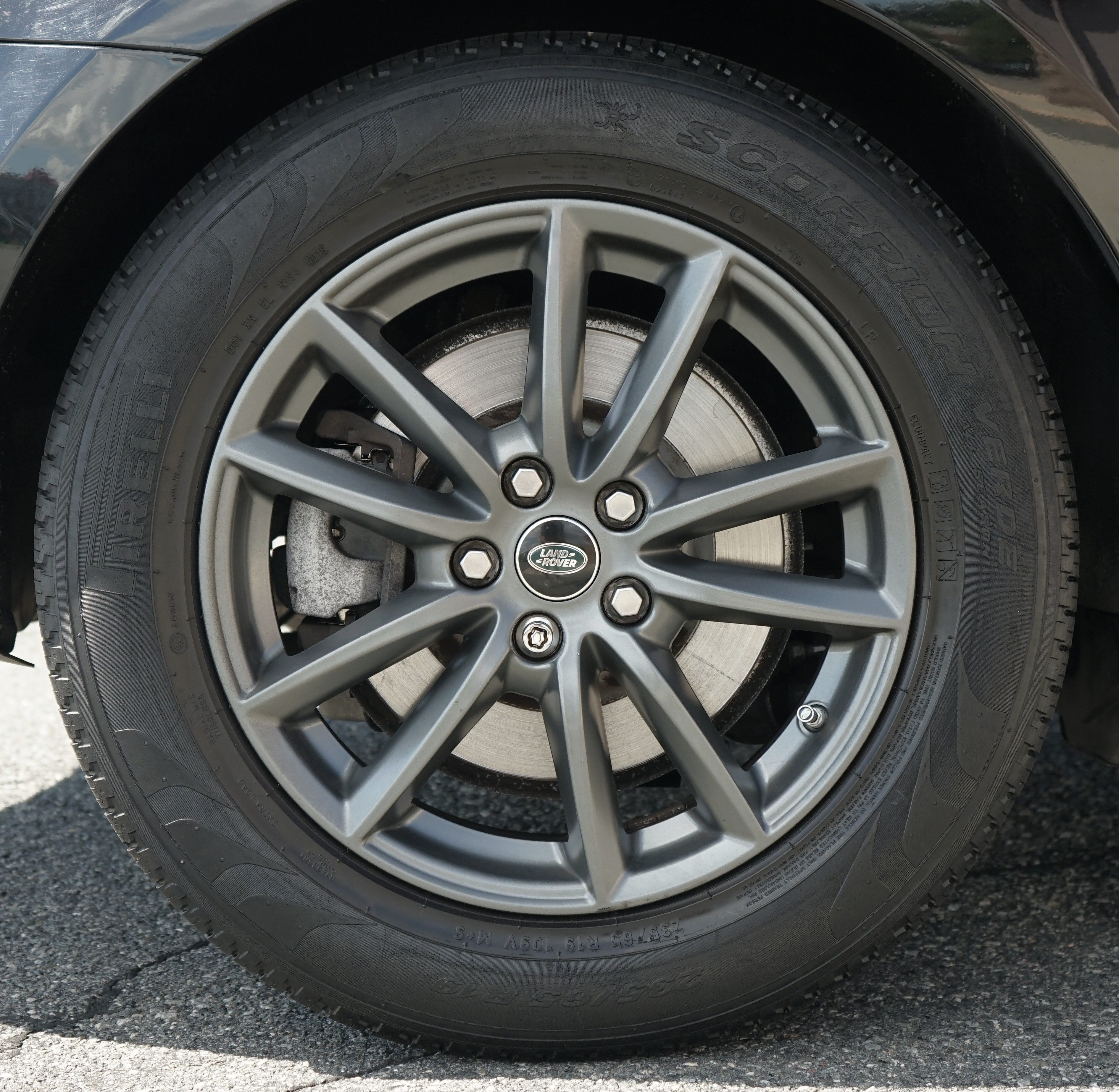 Photo 47 of this Land Rover Range Rover Sport