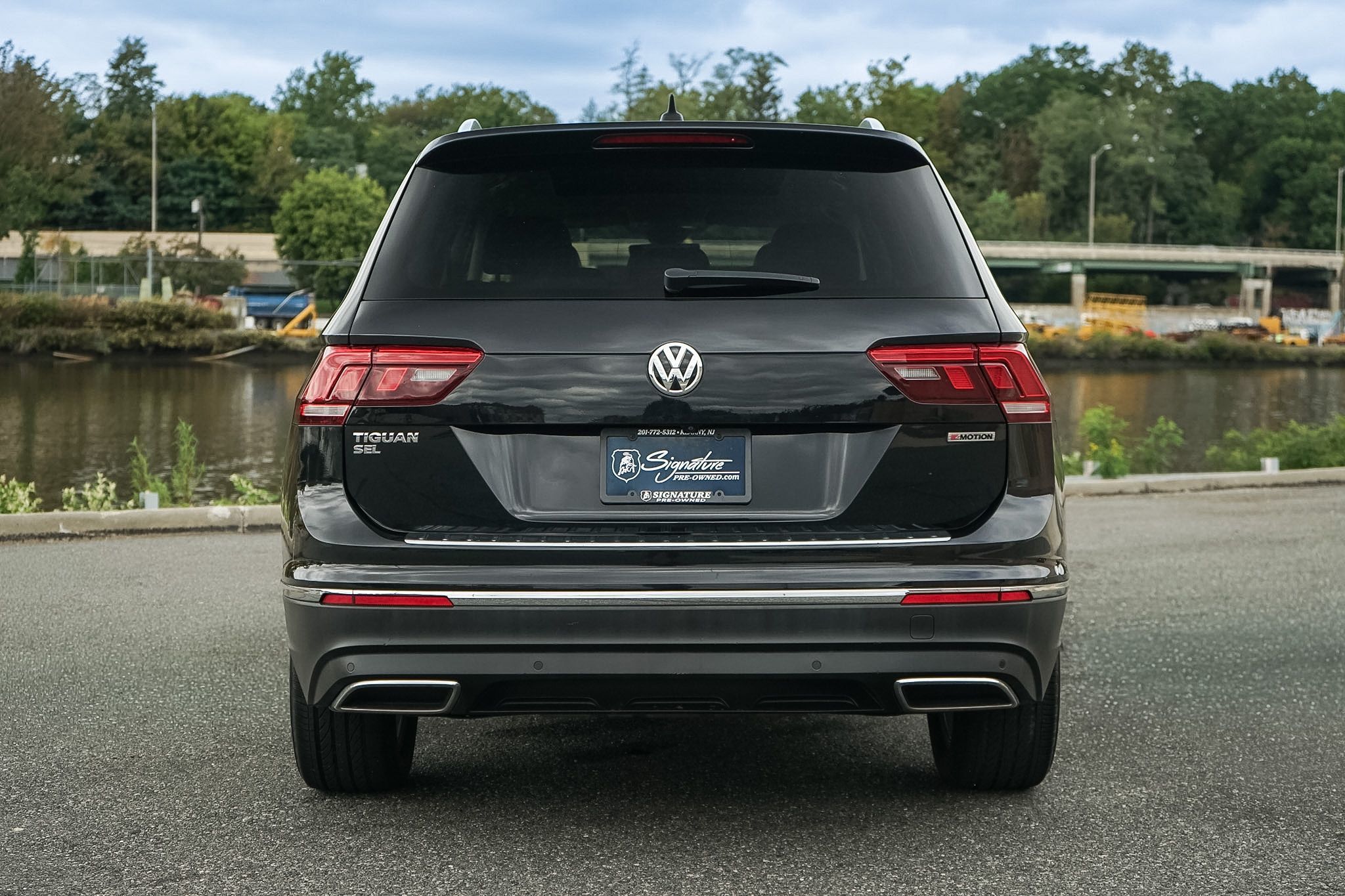 Photo 42 of this Volkswagen Tiguan