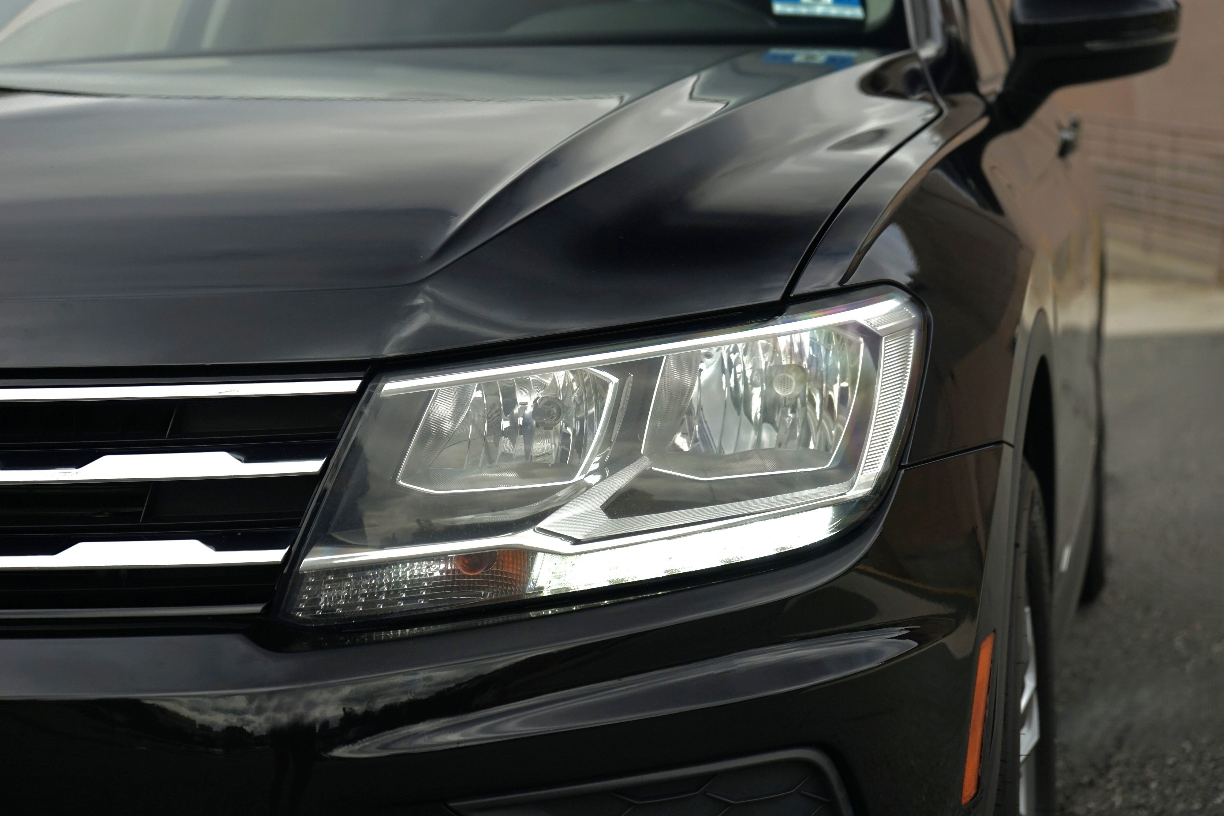 Photo 8 of this Volkswagen Tiguan