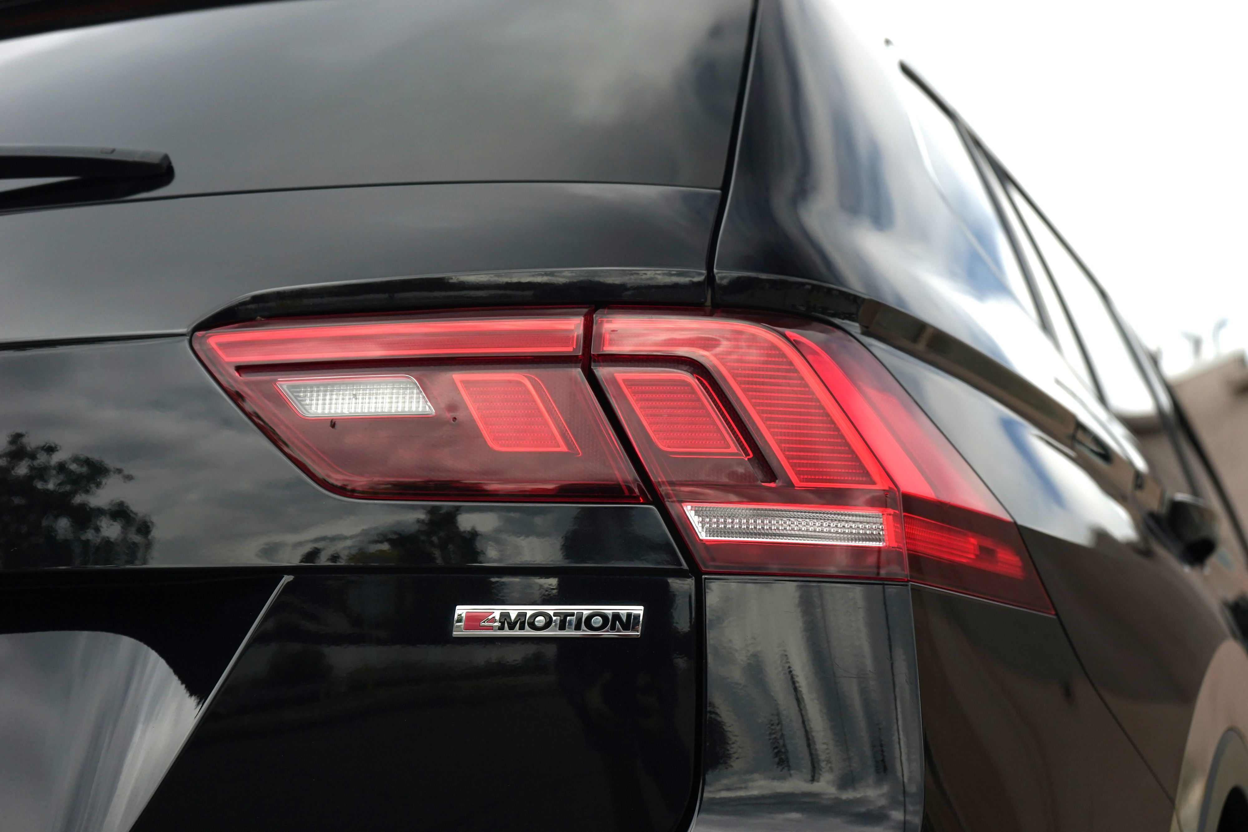 Photo 44 of this Volkswagen Tiguan