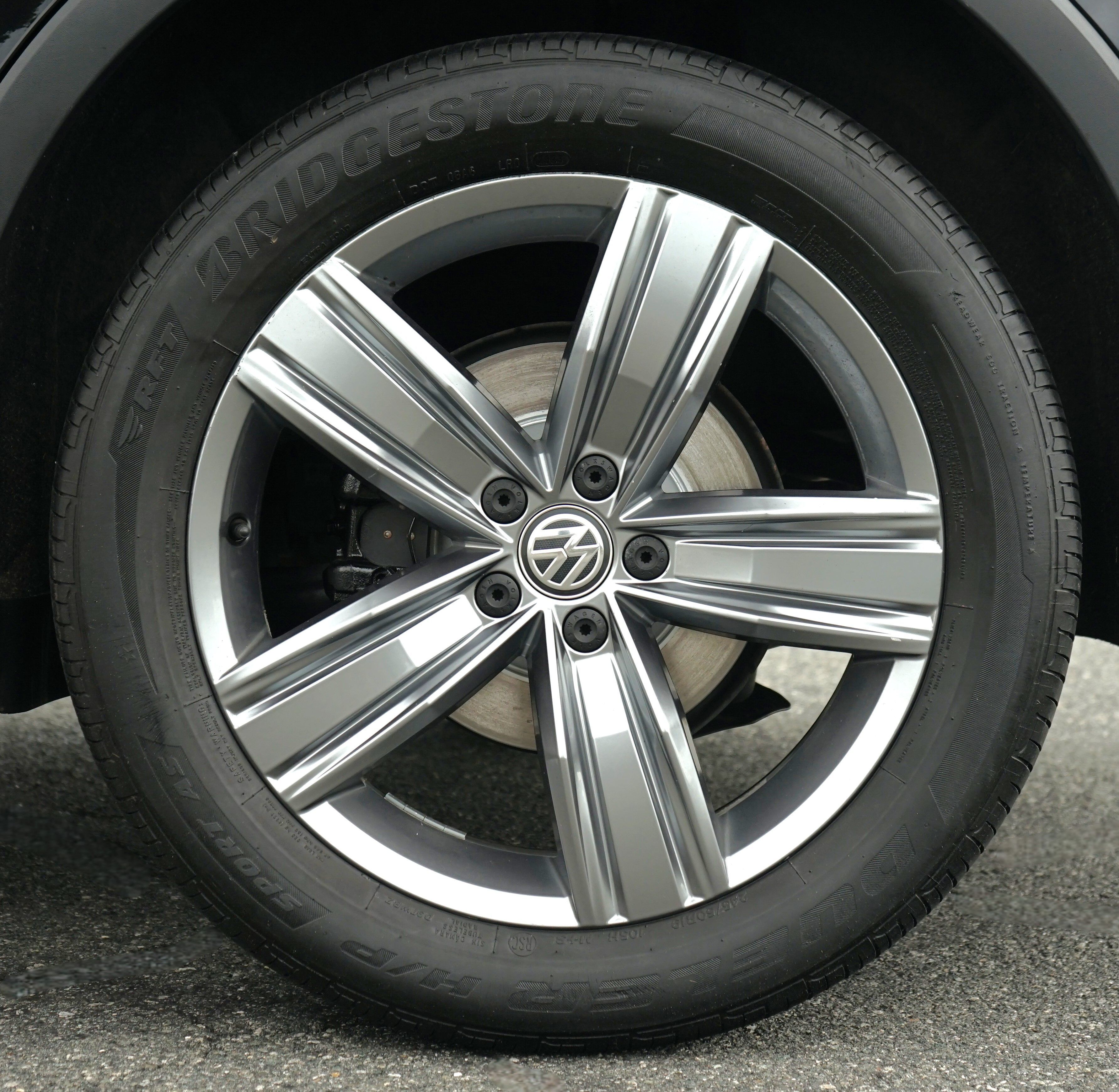 Photo 49 of this Volkswagen Tiguan