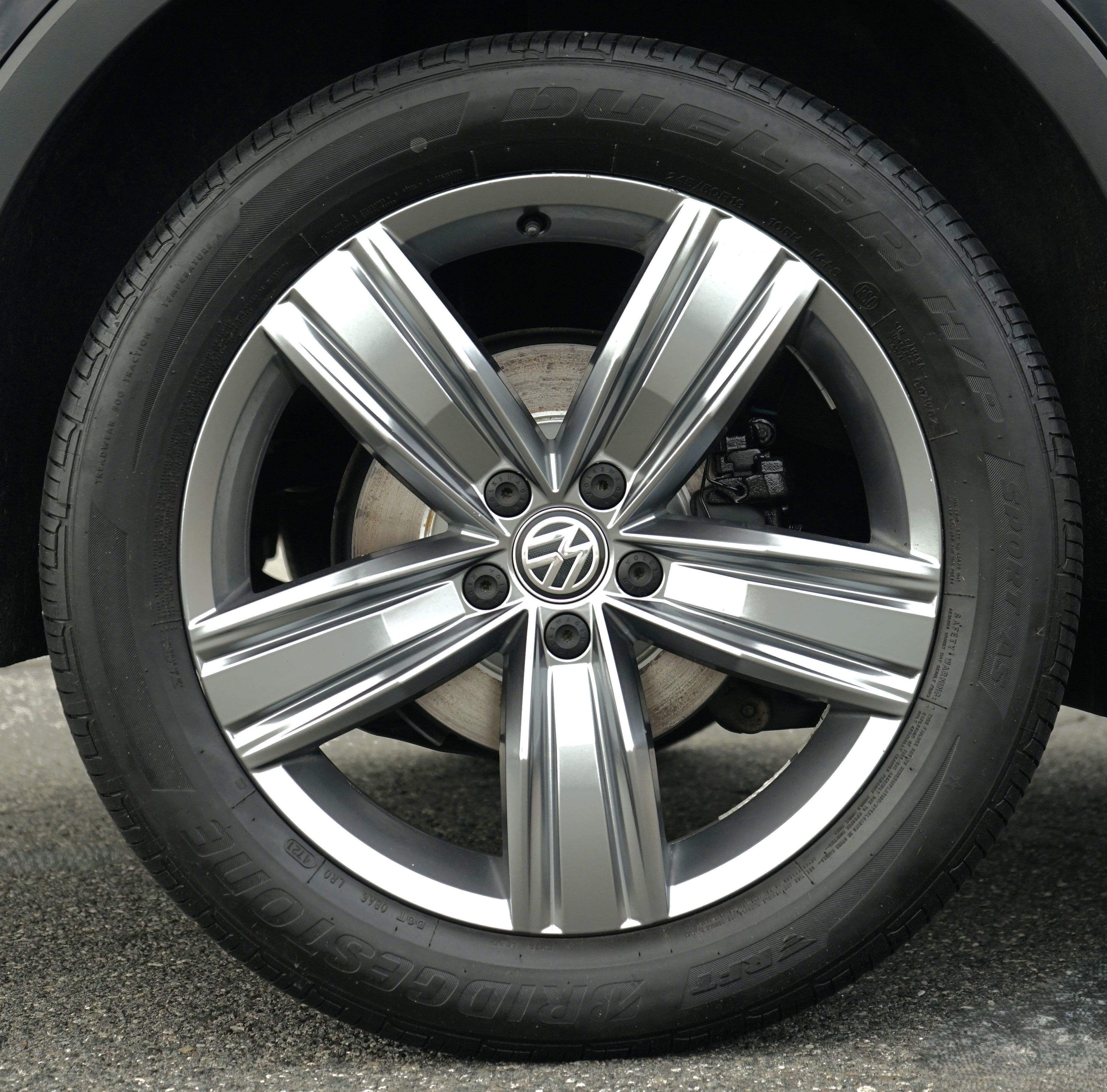 Photo 50 of this Volkswagen Tiguan