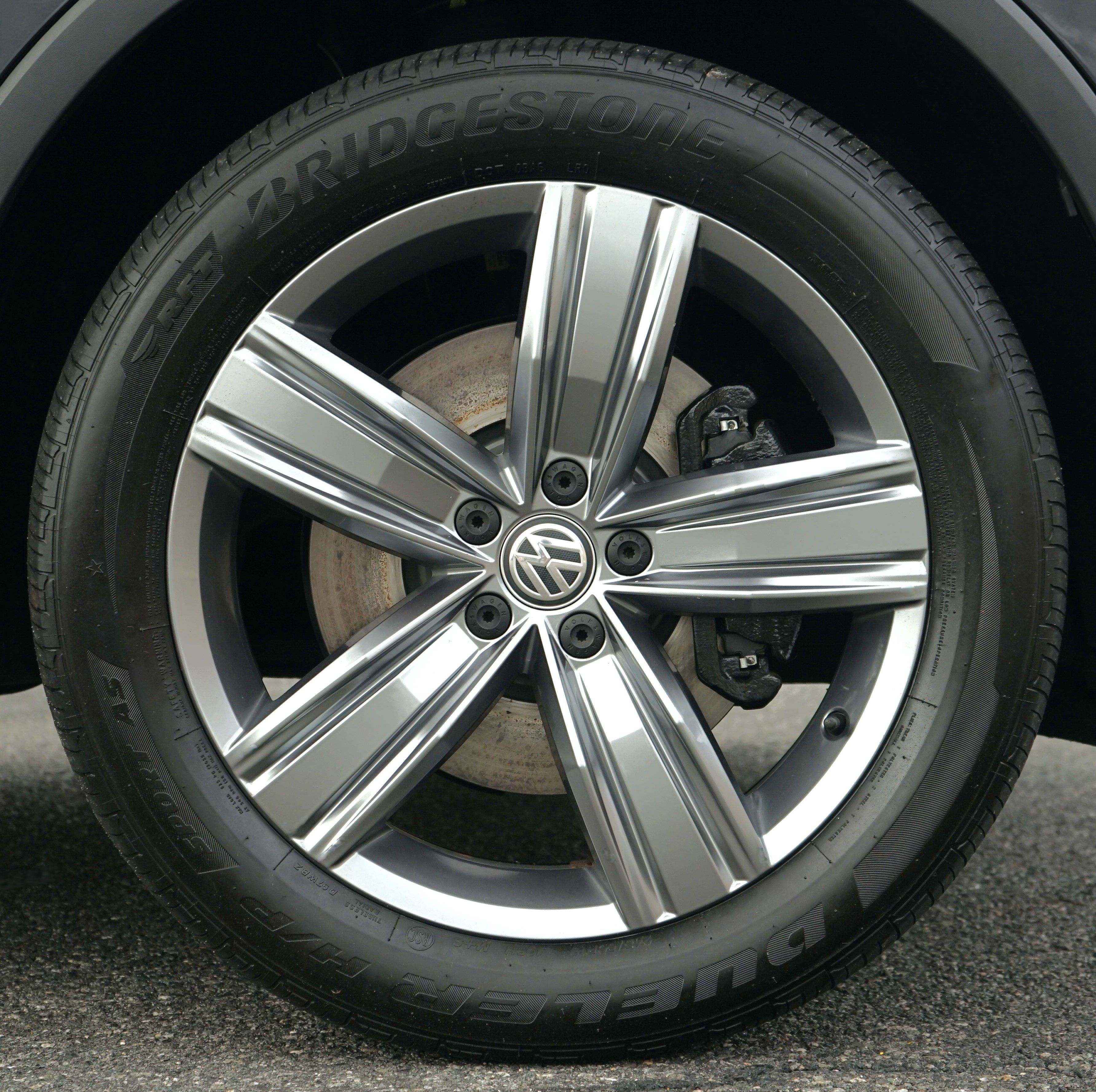 Photo 51 of this Volkswagen Tiguan