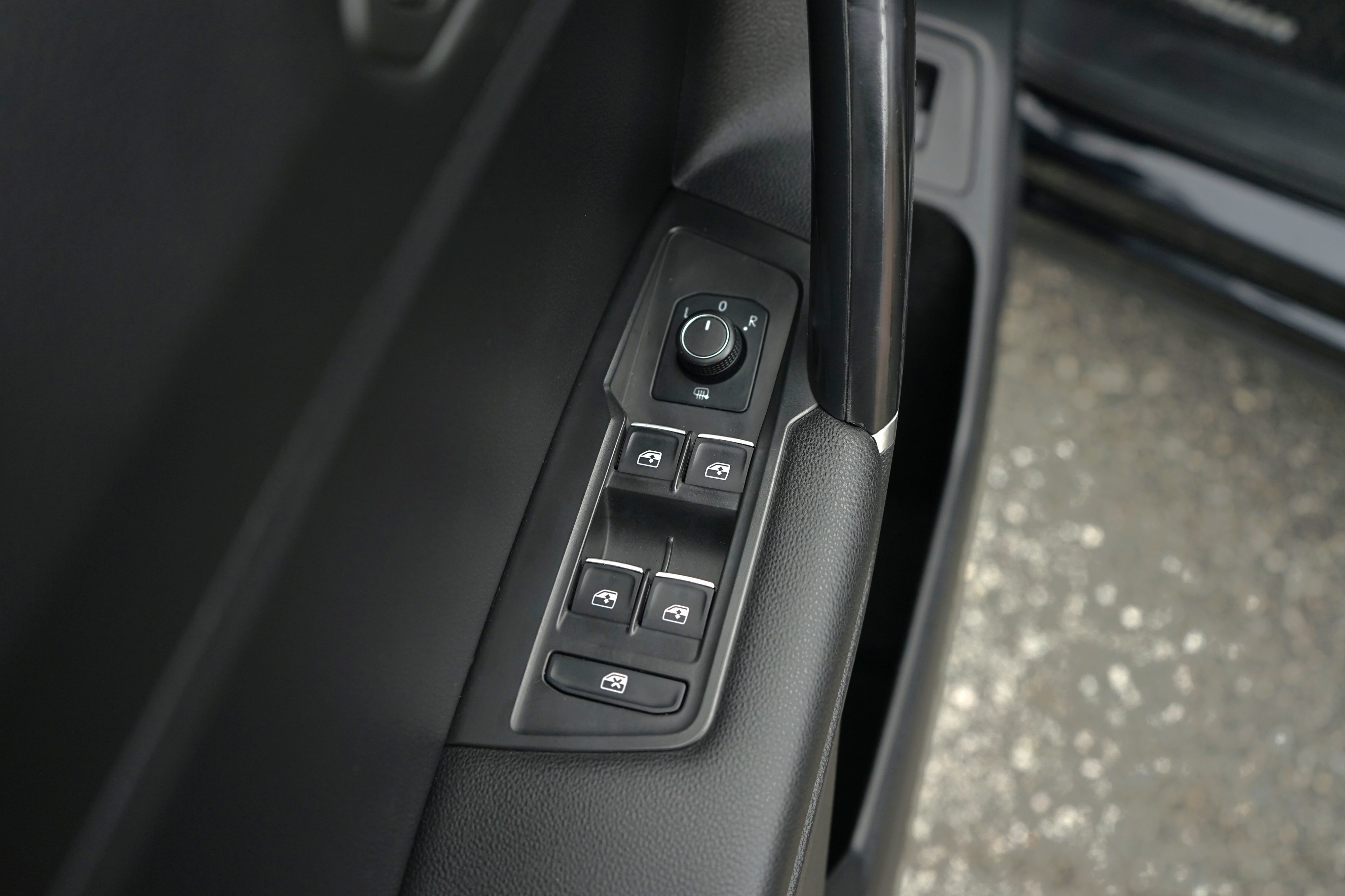 Photo 11 of this Volkswagen Tiguan