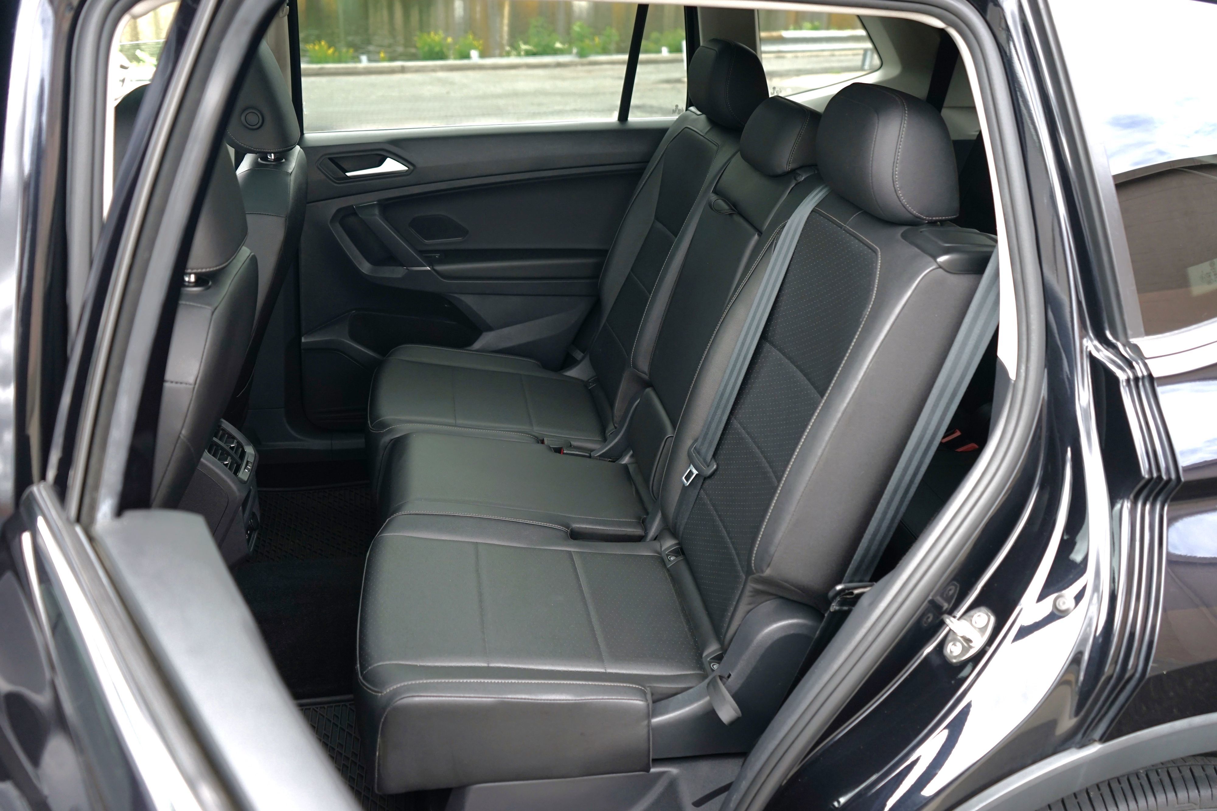 Photo 33 of this Volkswagen Tiguan