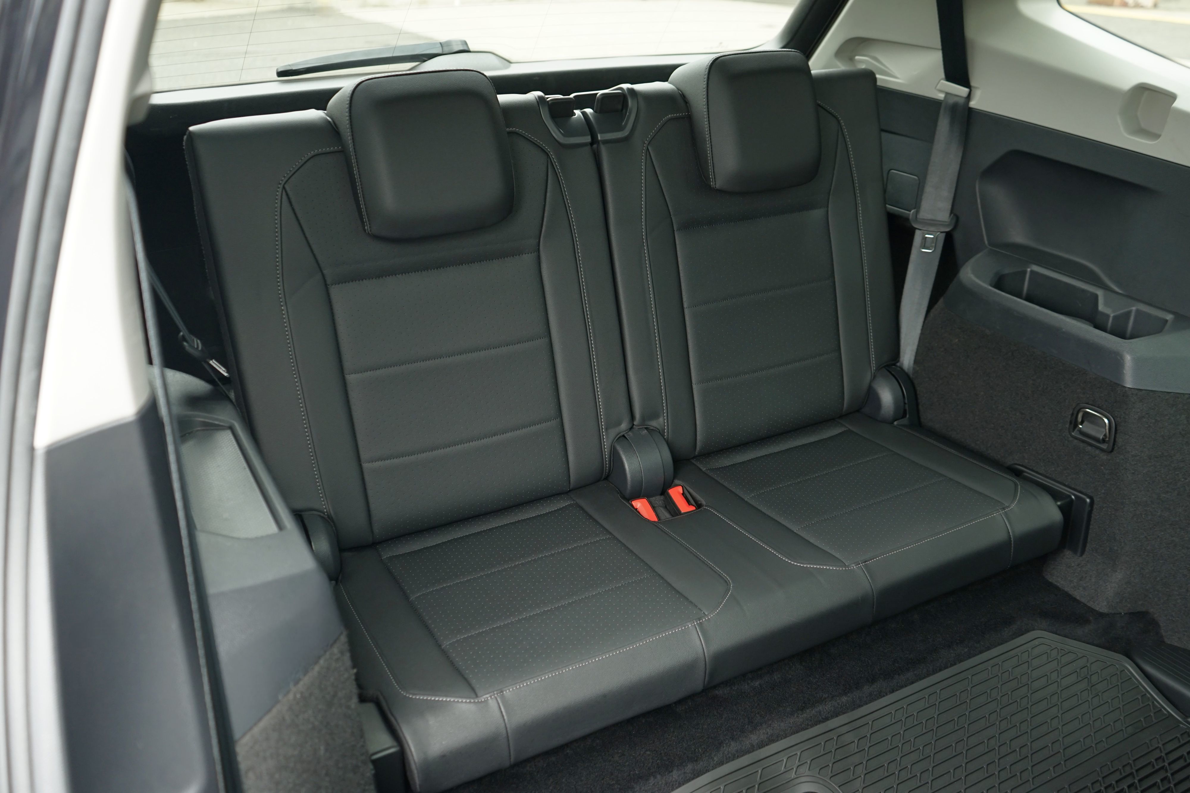 Photo 35 of this Volkswagen Tiguan